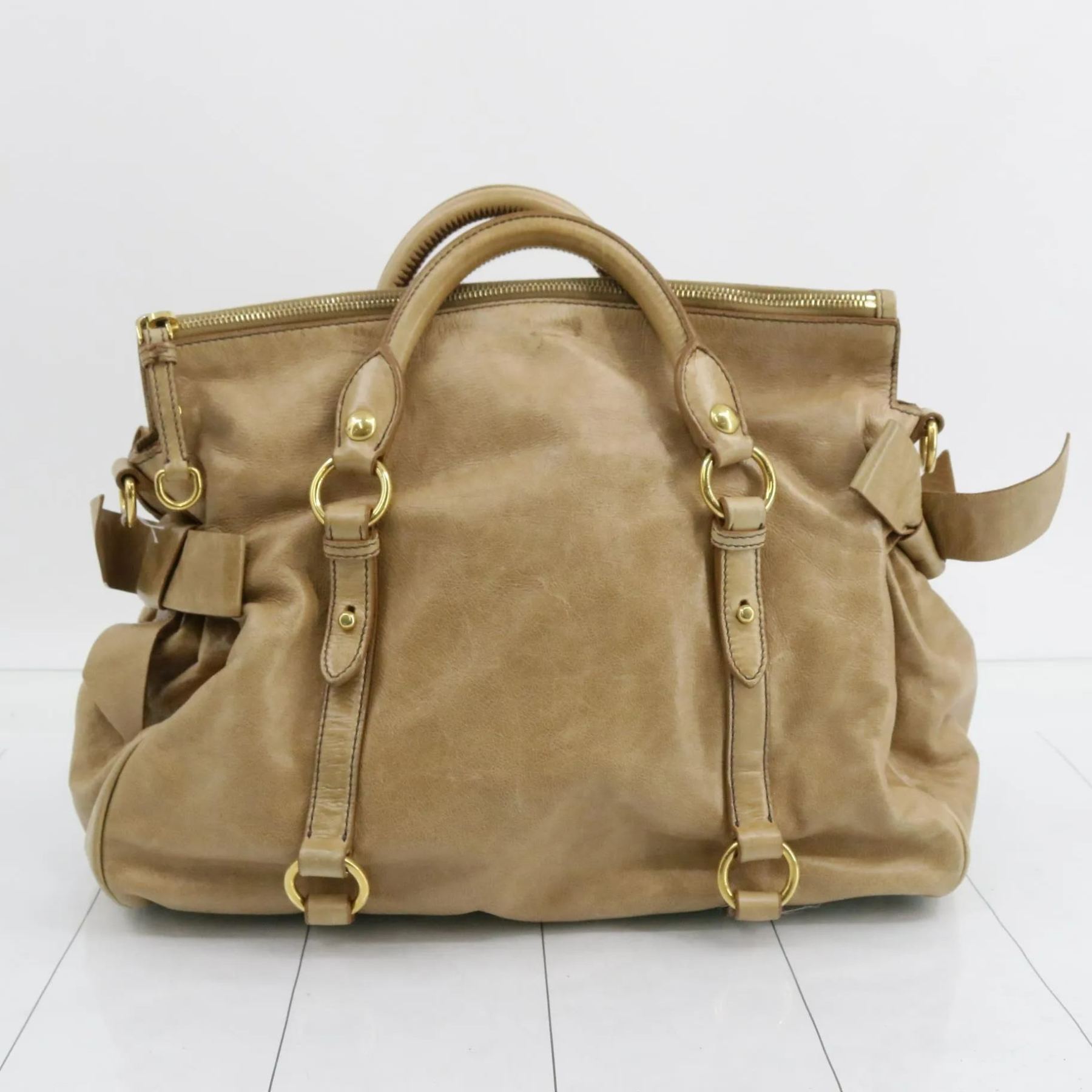 M waxed leather motorcycle bag