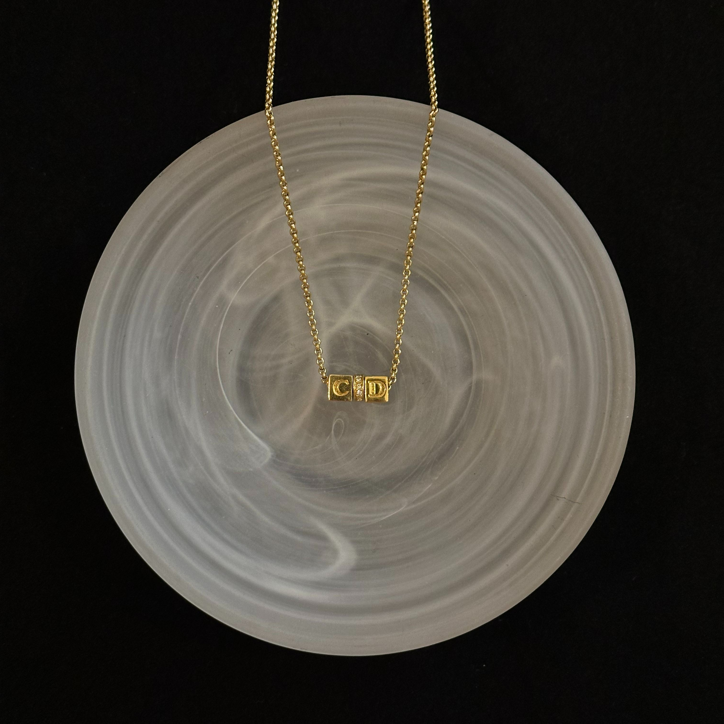 D Square logo necklace