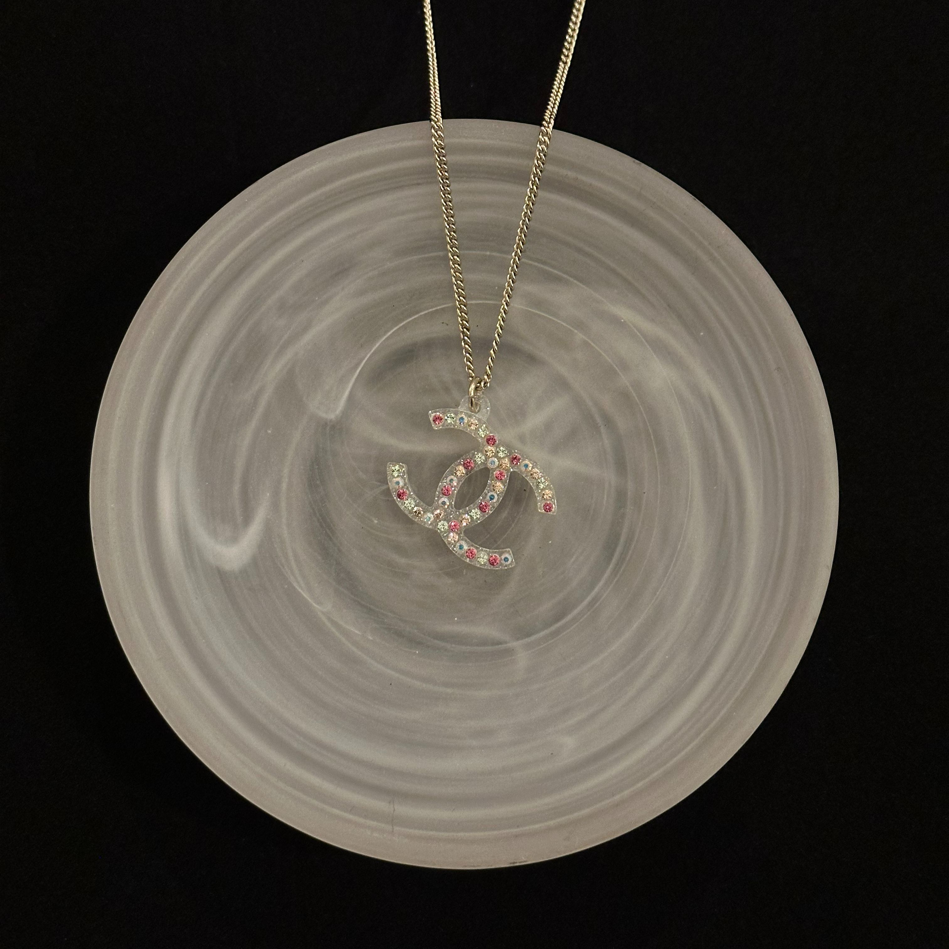C Acrylic diamond necklace