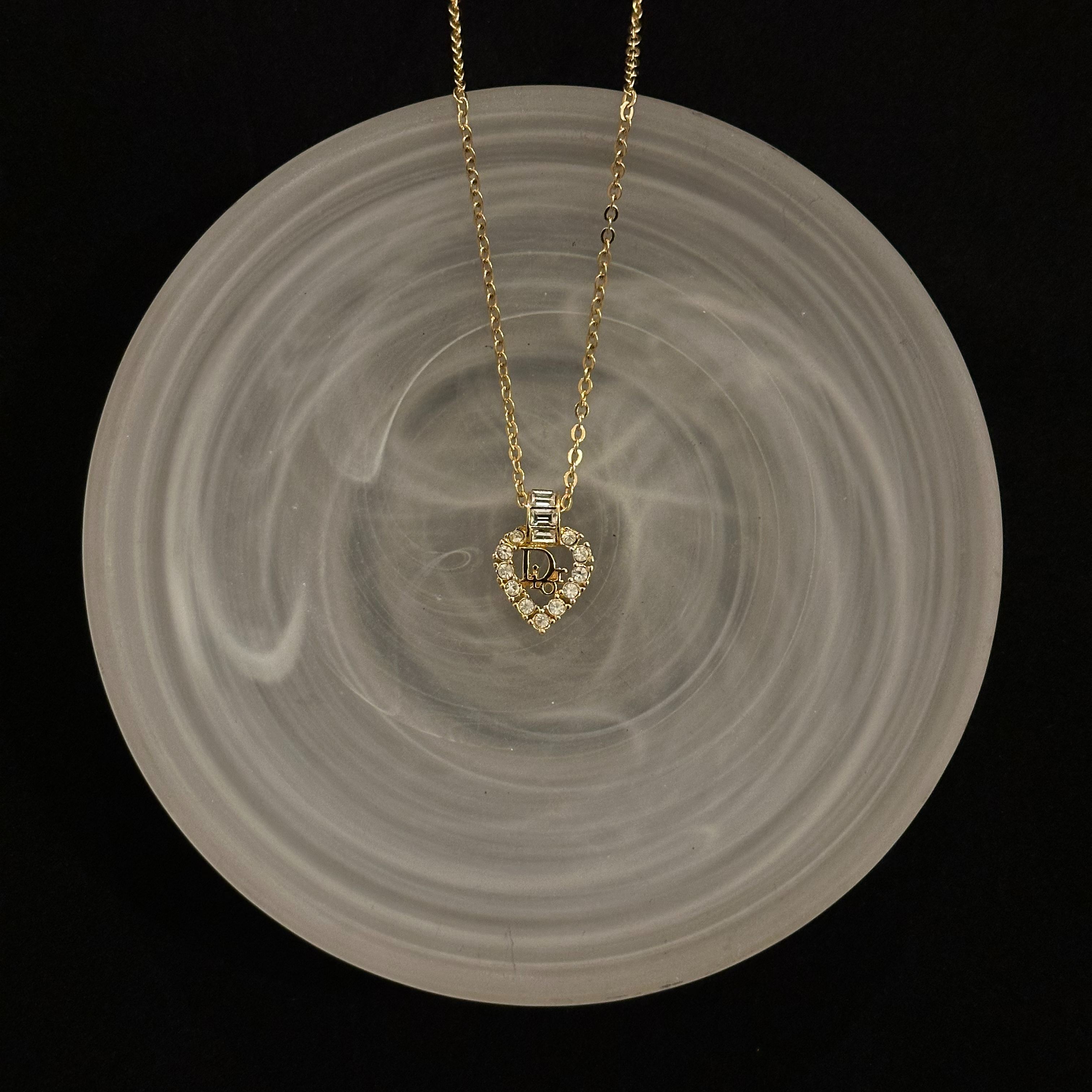 D Heart rhinestone necklace