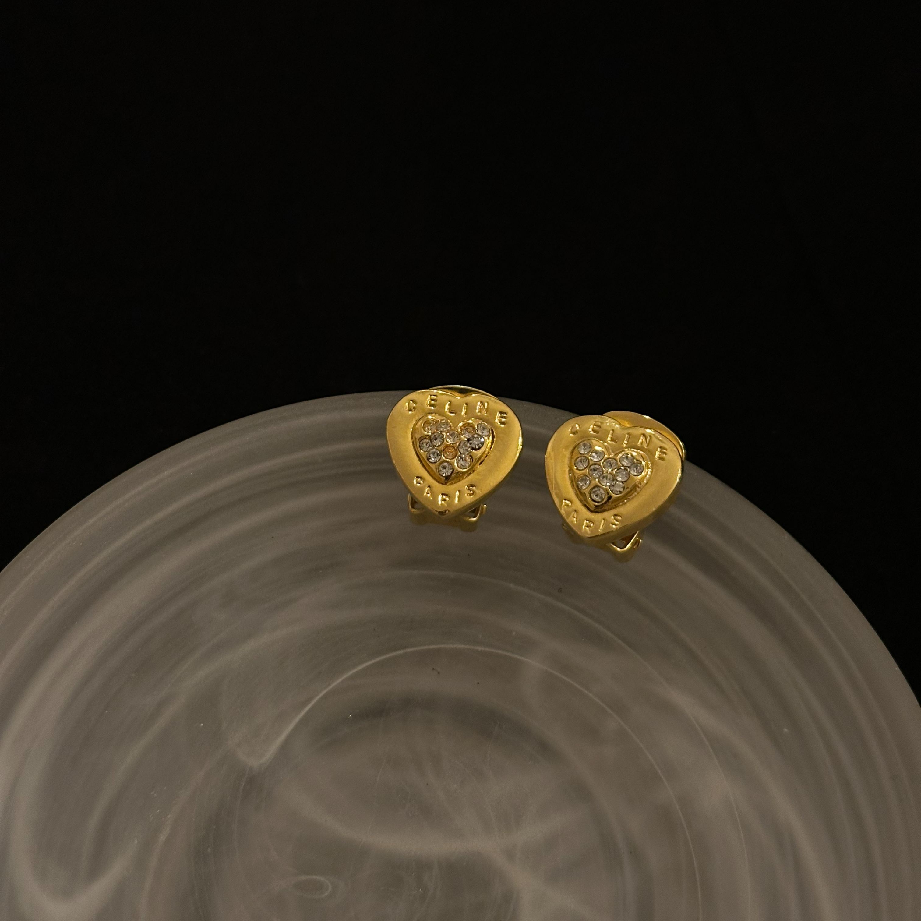 Ce Heart-shaped rhinestone ear clips