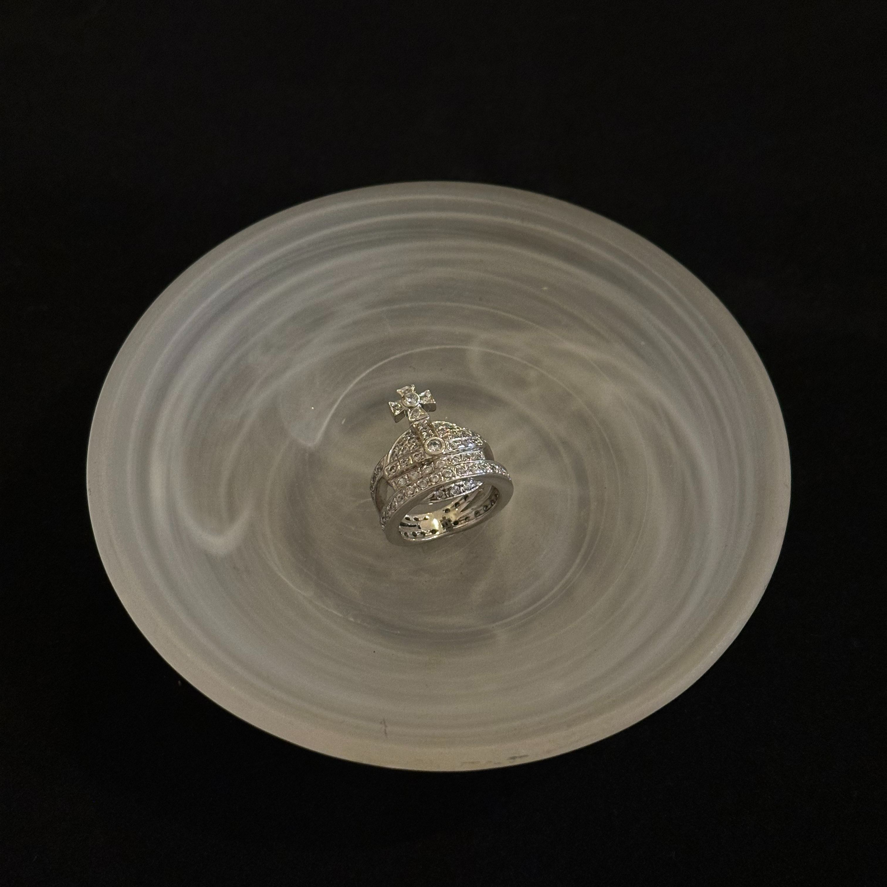 V Fully diamond Saturn ring