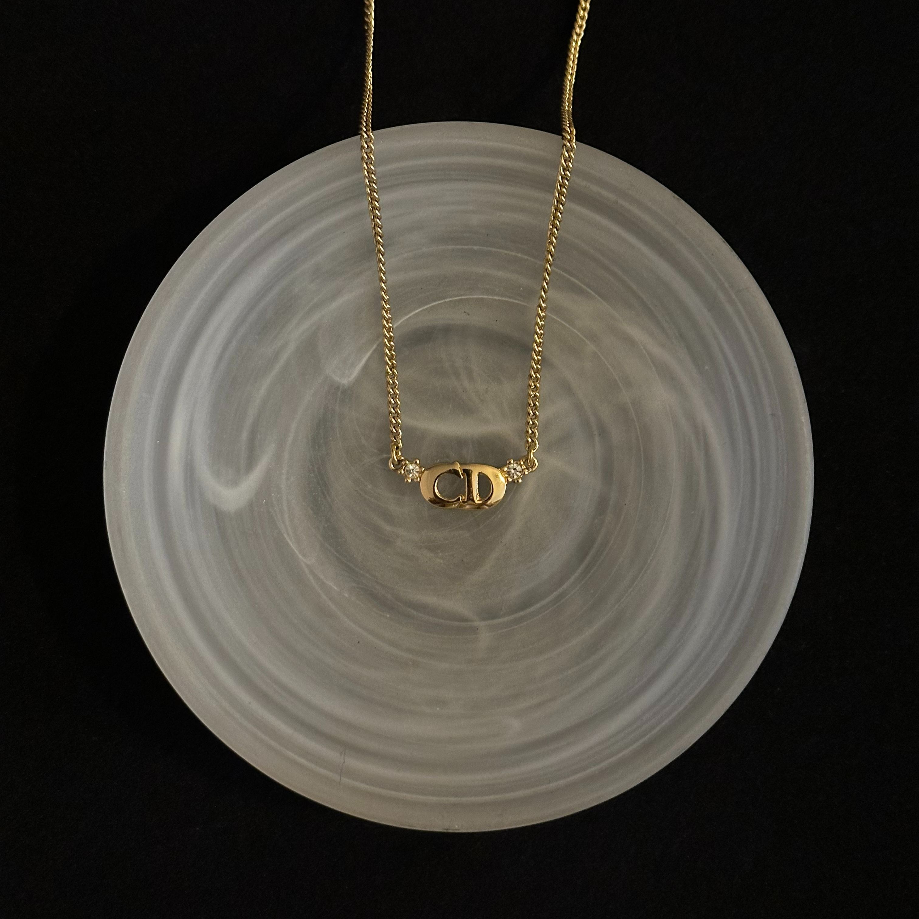 D CD rhinestone necklace