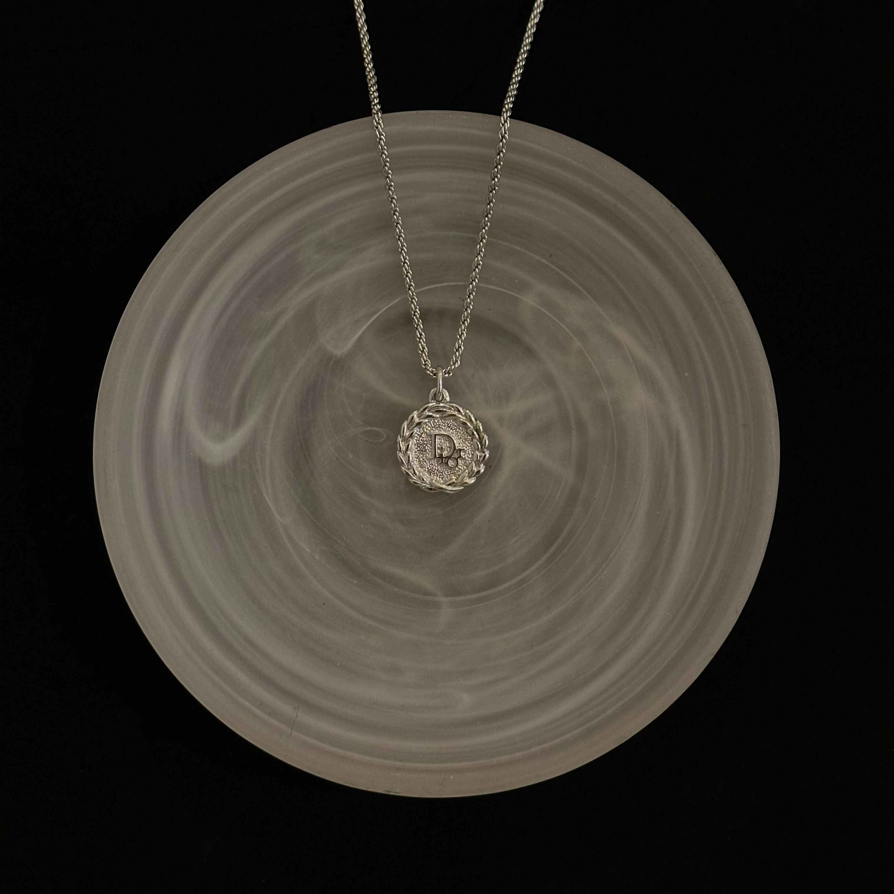 D Wheat ear logo silver necklace