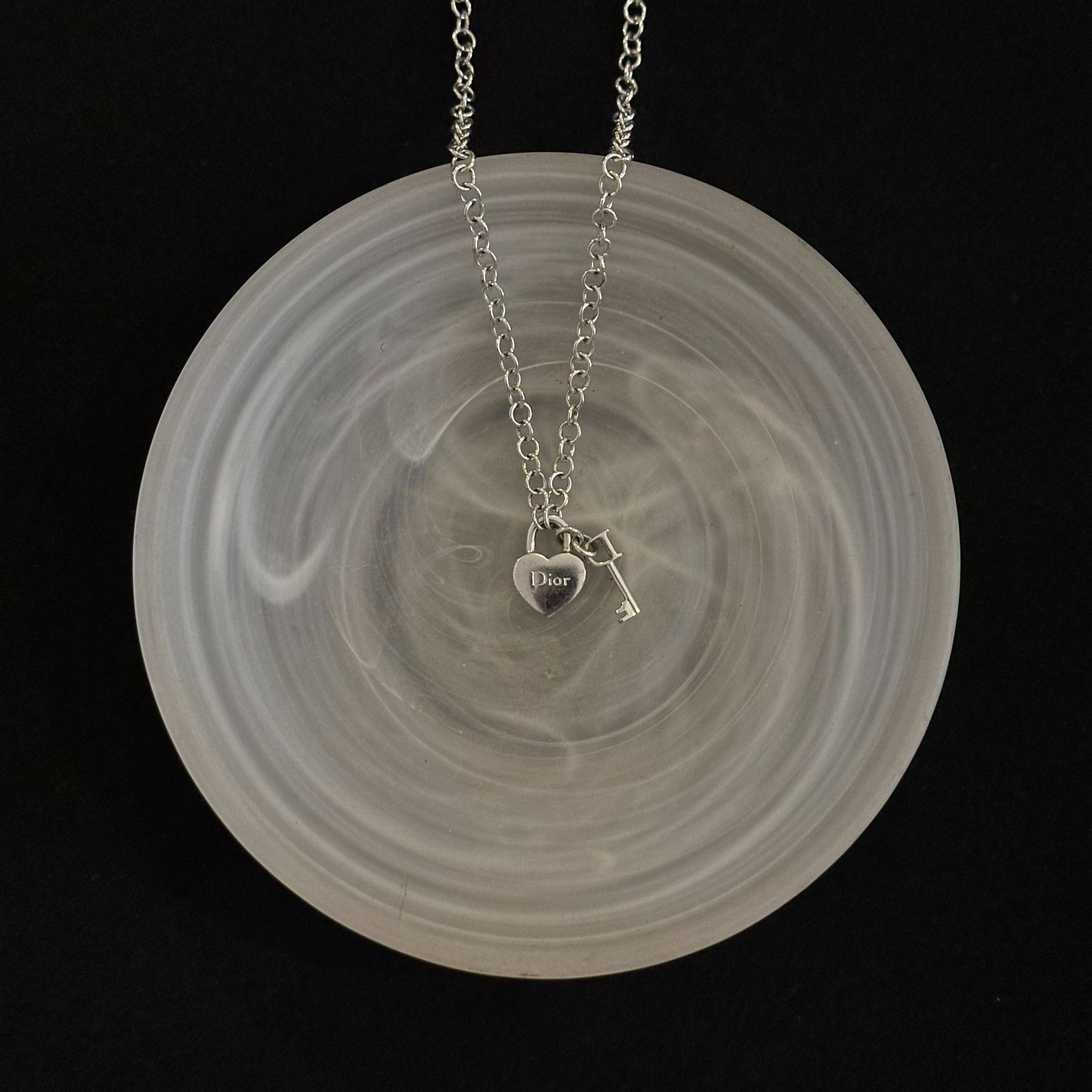 D Heart-shaped lock key necklace