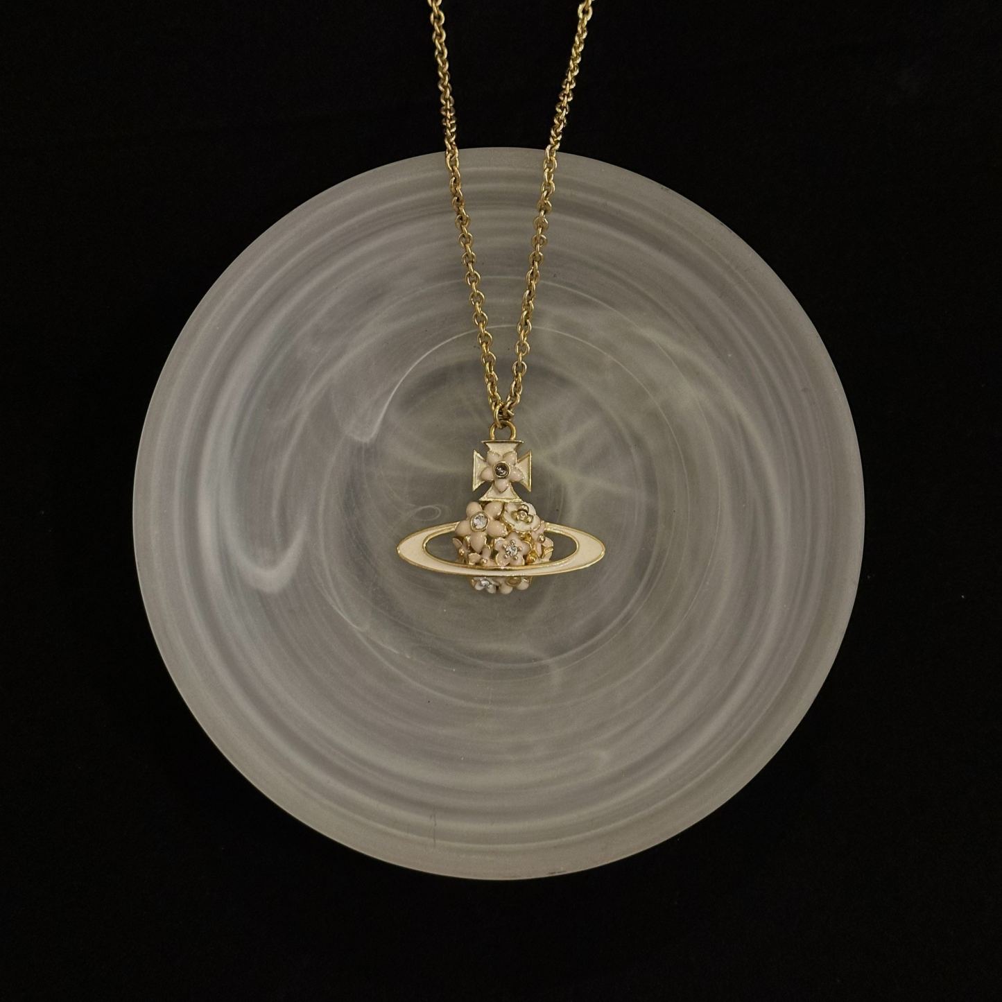 V Azalea Saturn Necklace