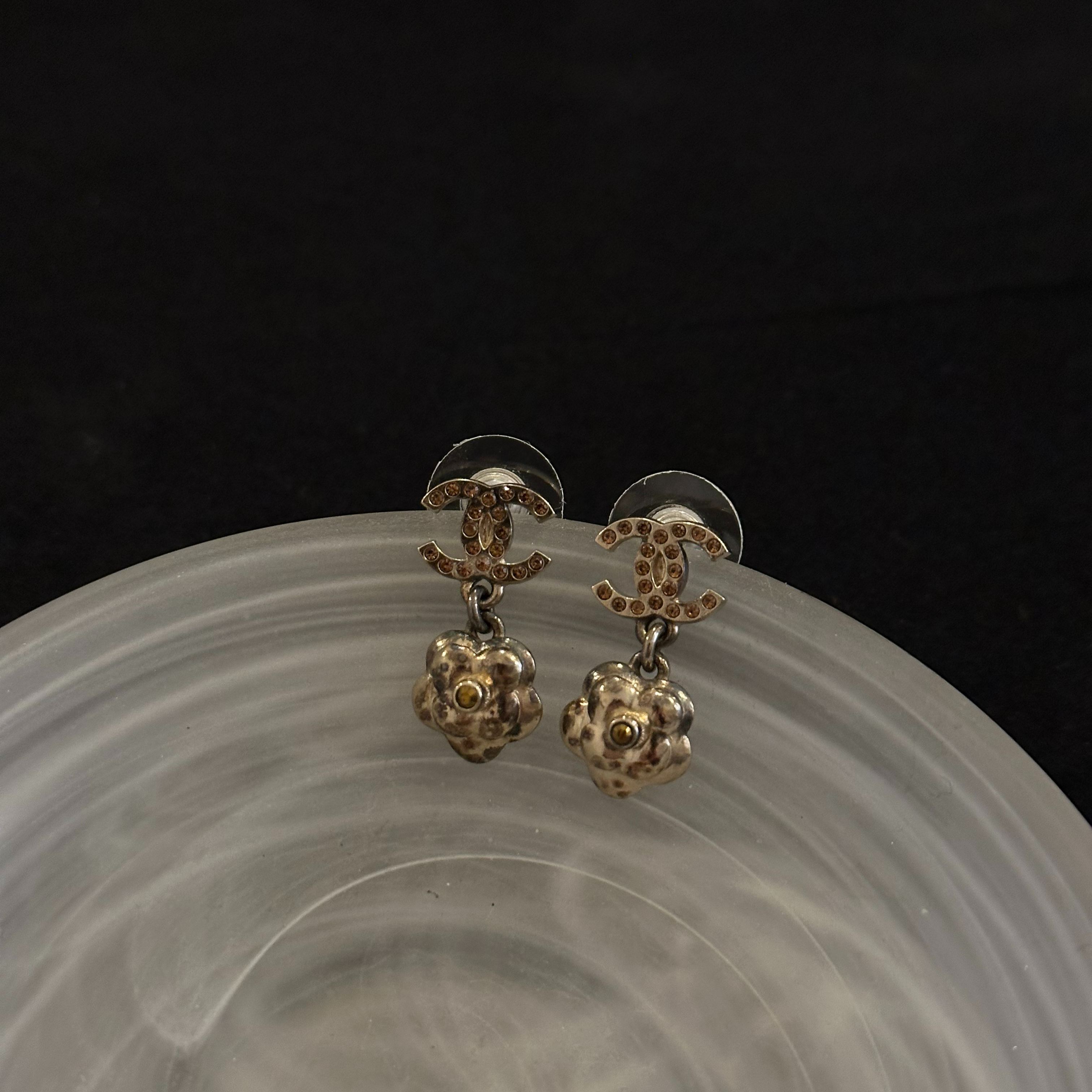 C Camellia Pearl Pendant Double C Earrings