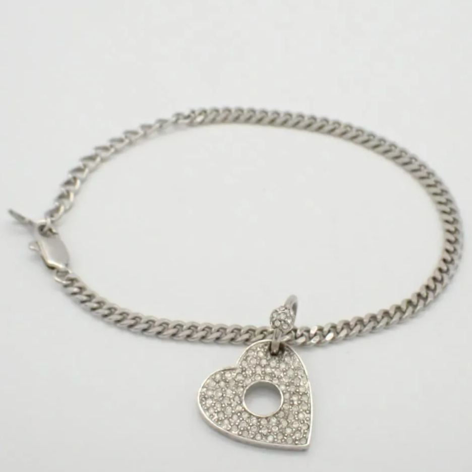D Heart-shaped diamond bracelet