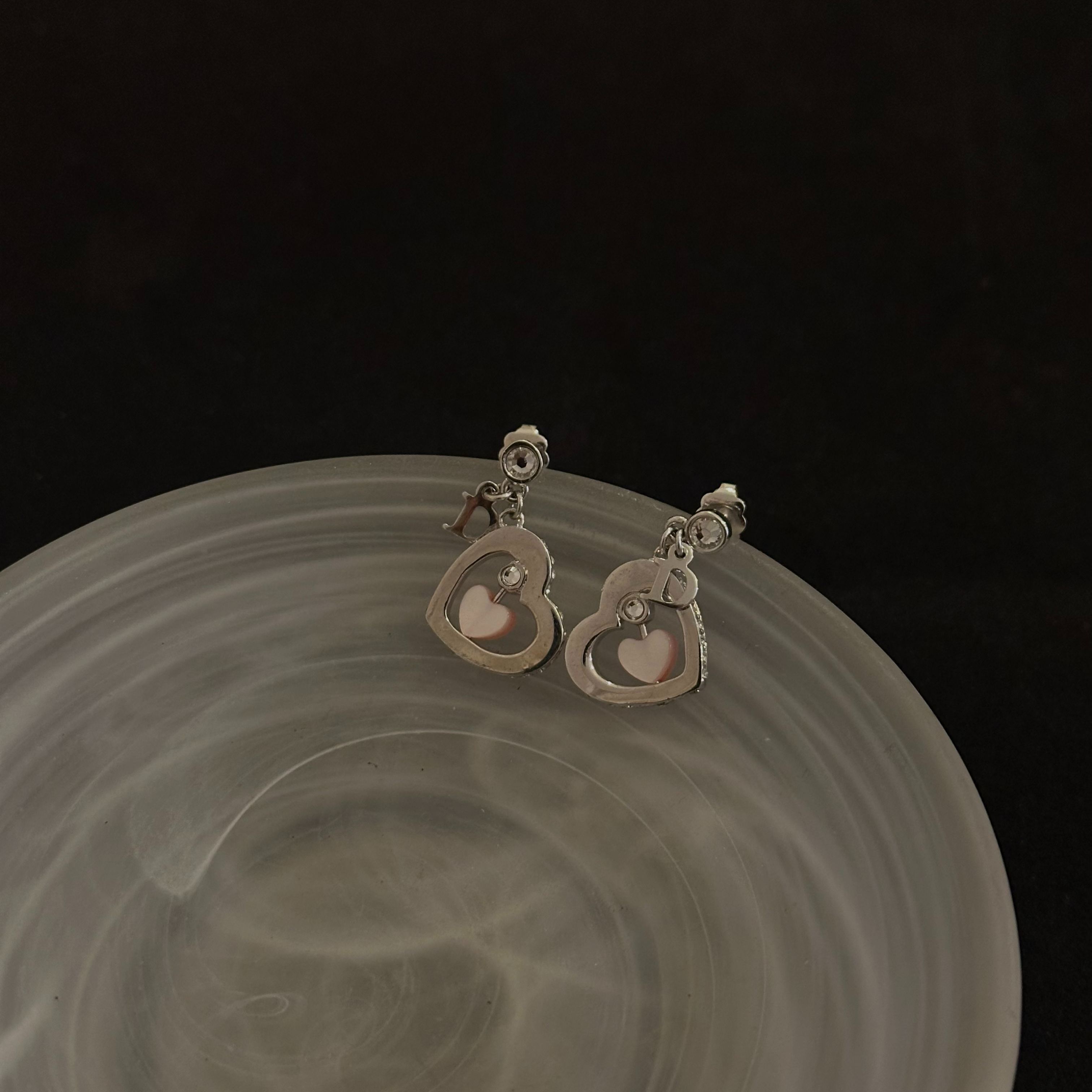 D Heart-shaped earrings