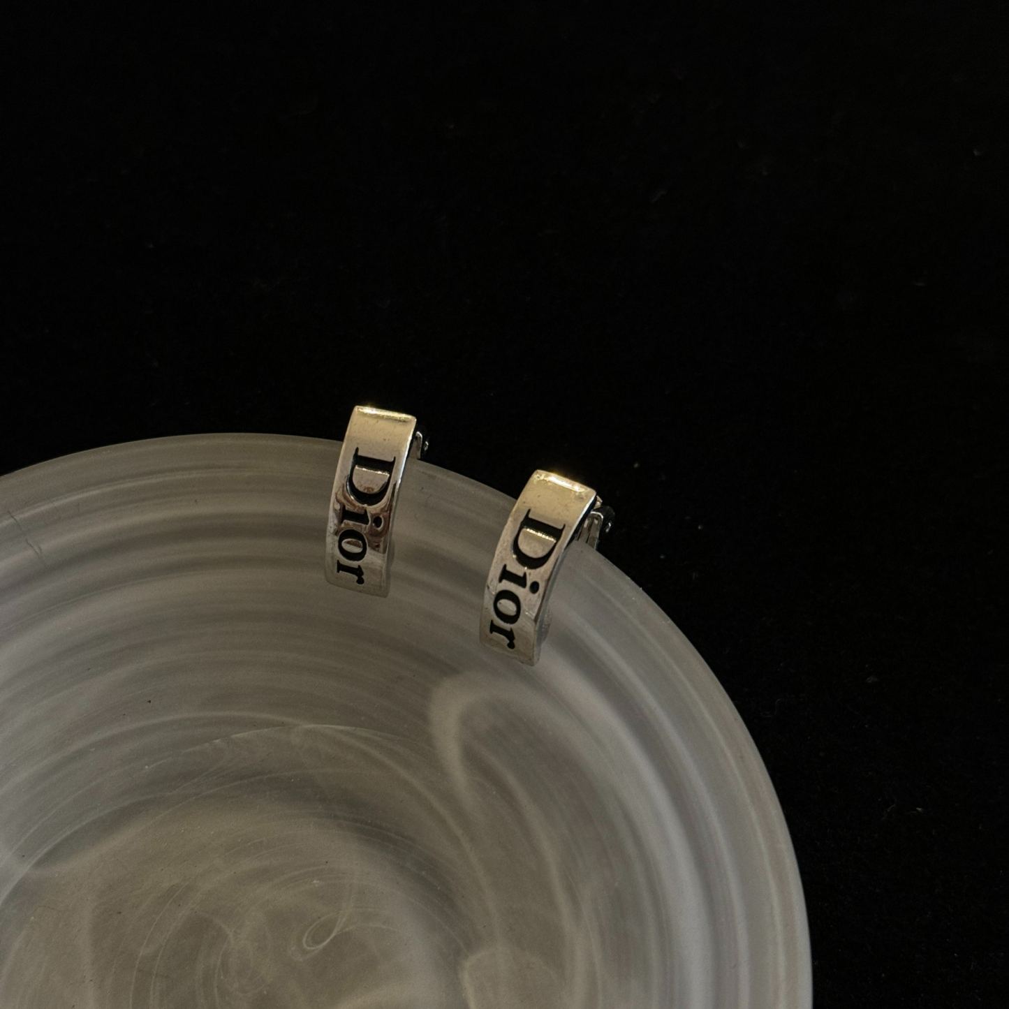 D Nameplate black earrings