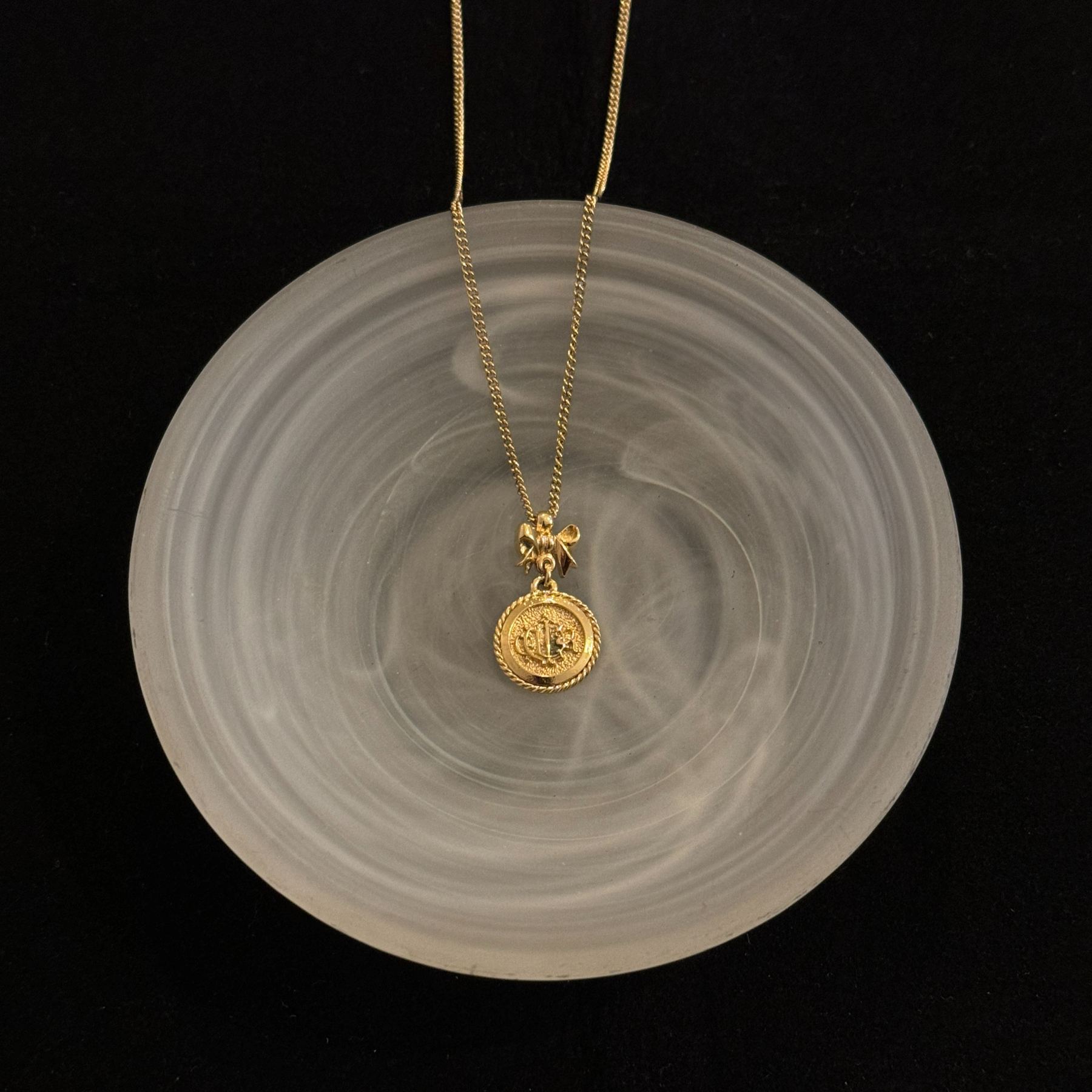 D Pumpkin Carriage Bow Necklace