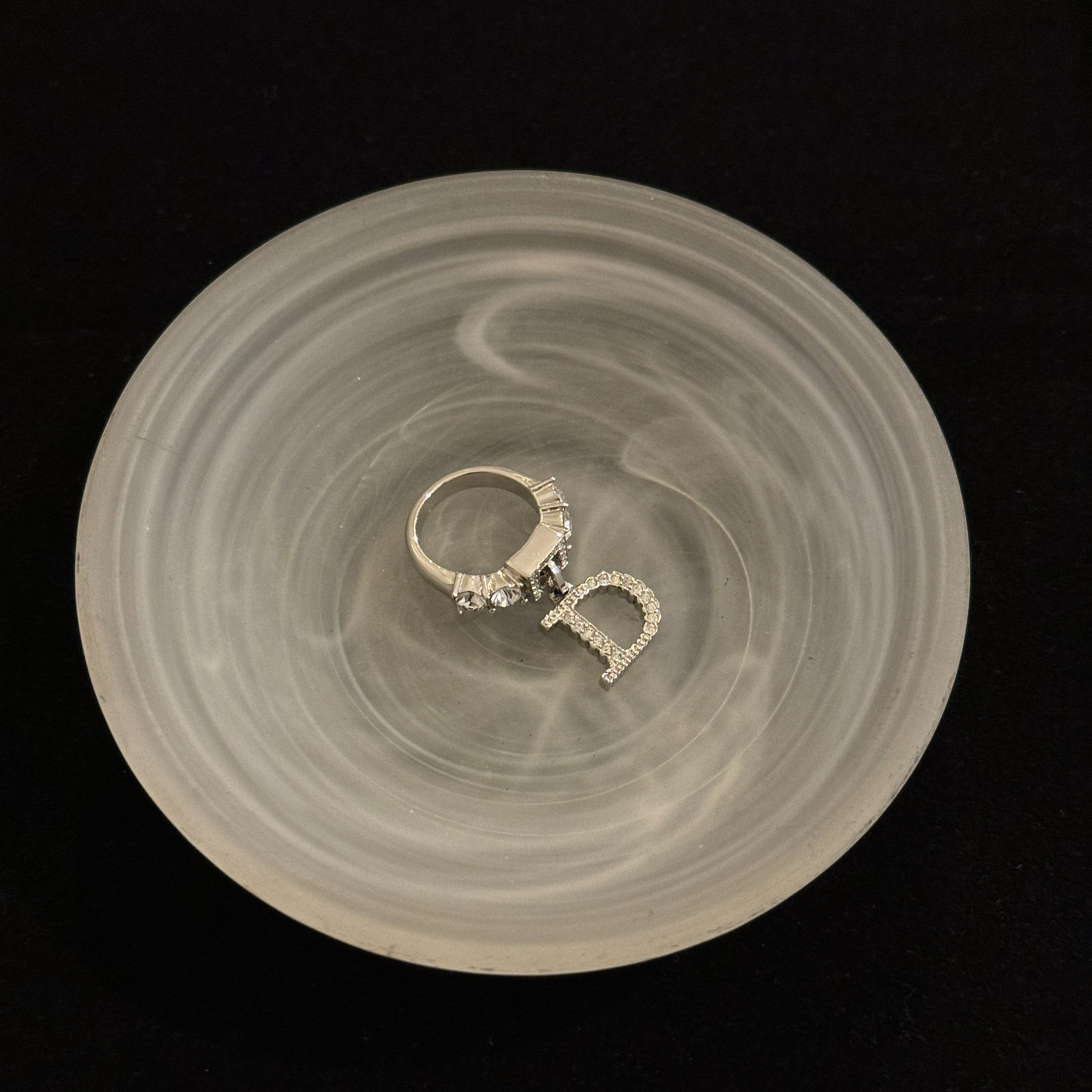 D D-letter full diamond ring