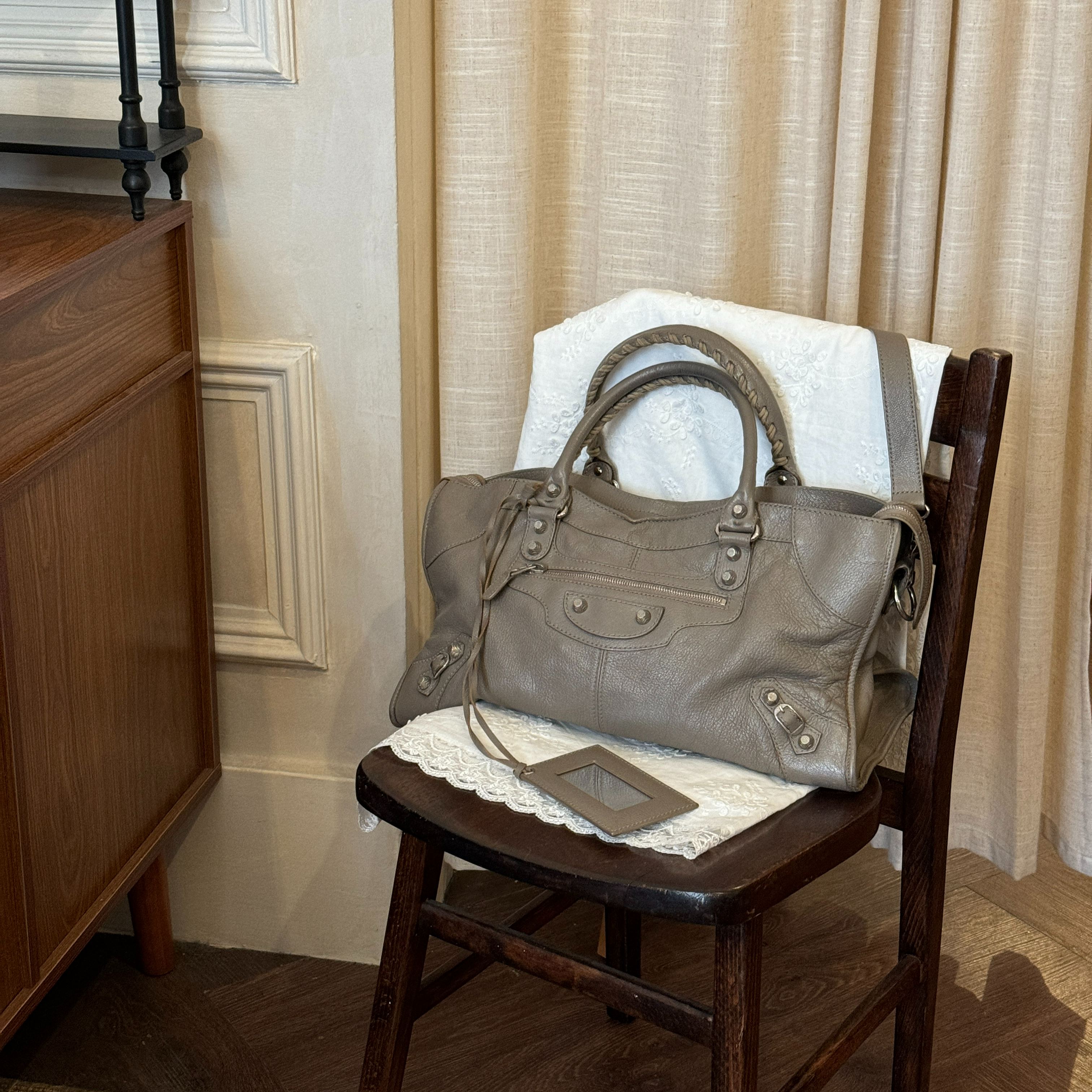 B Grey Rivet Motorcycle Bag