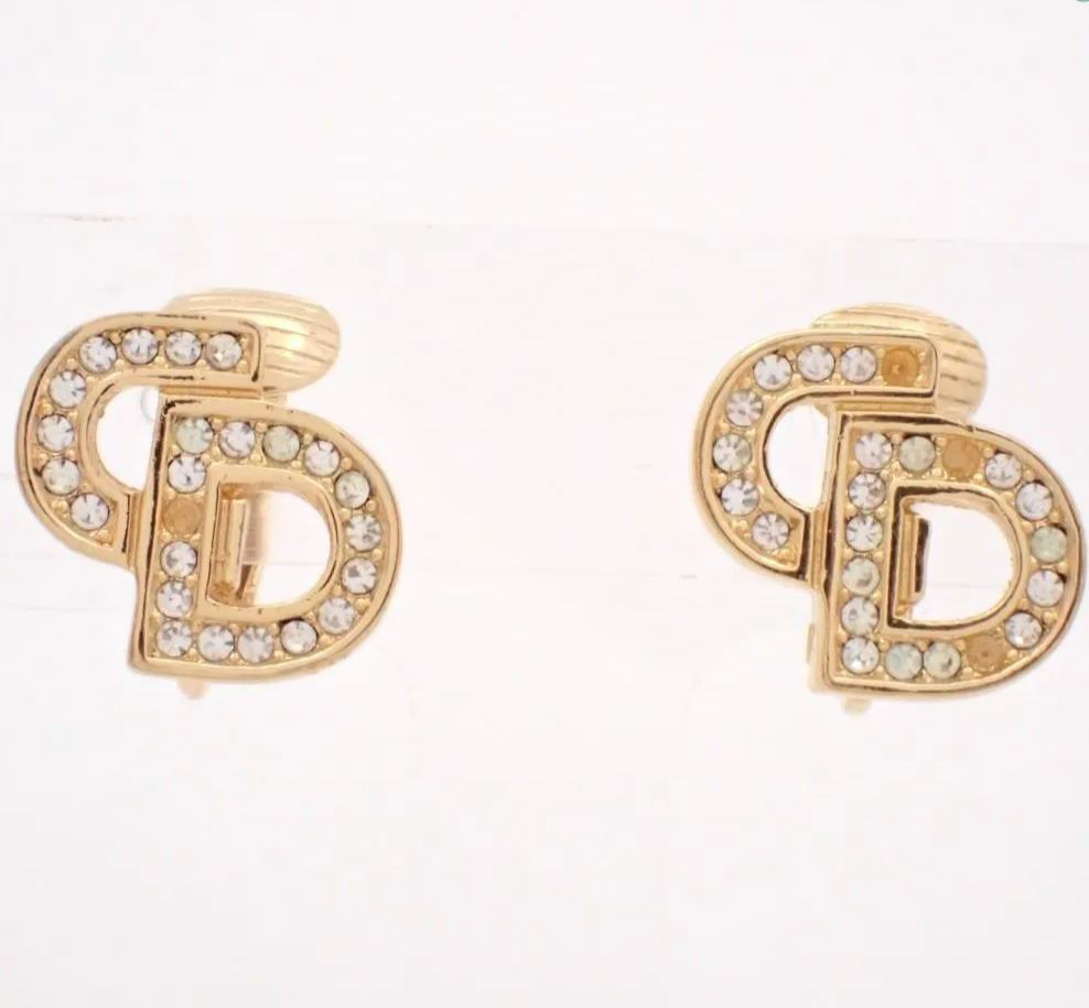 D CD rhinestones ear clip