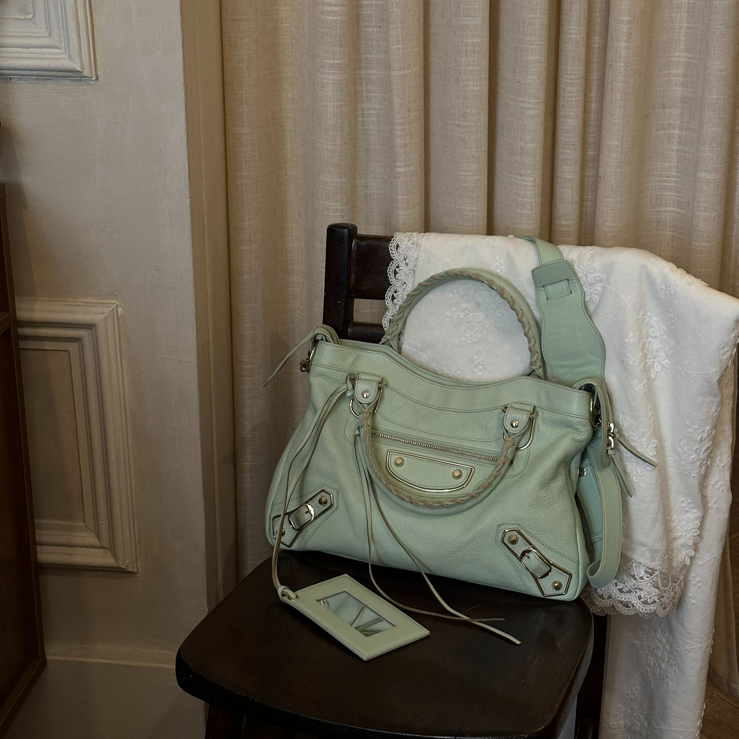 B Avocado green motorcycle bag