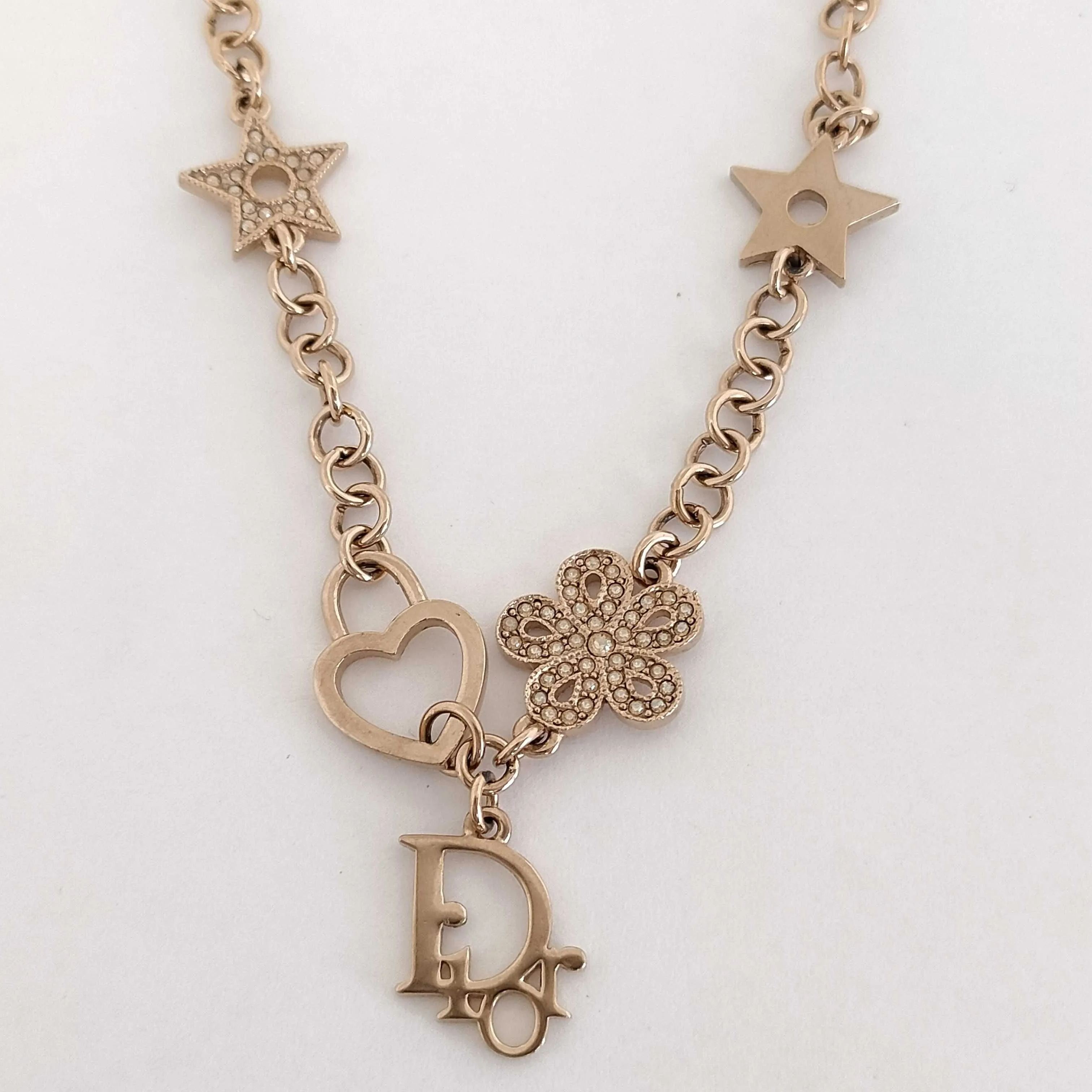 D Heart-shaped lock star flower necklace