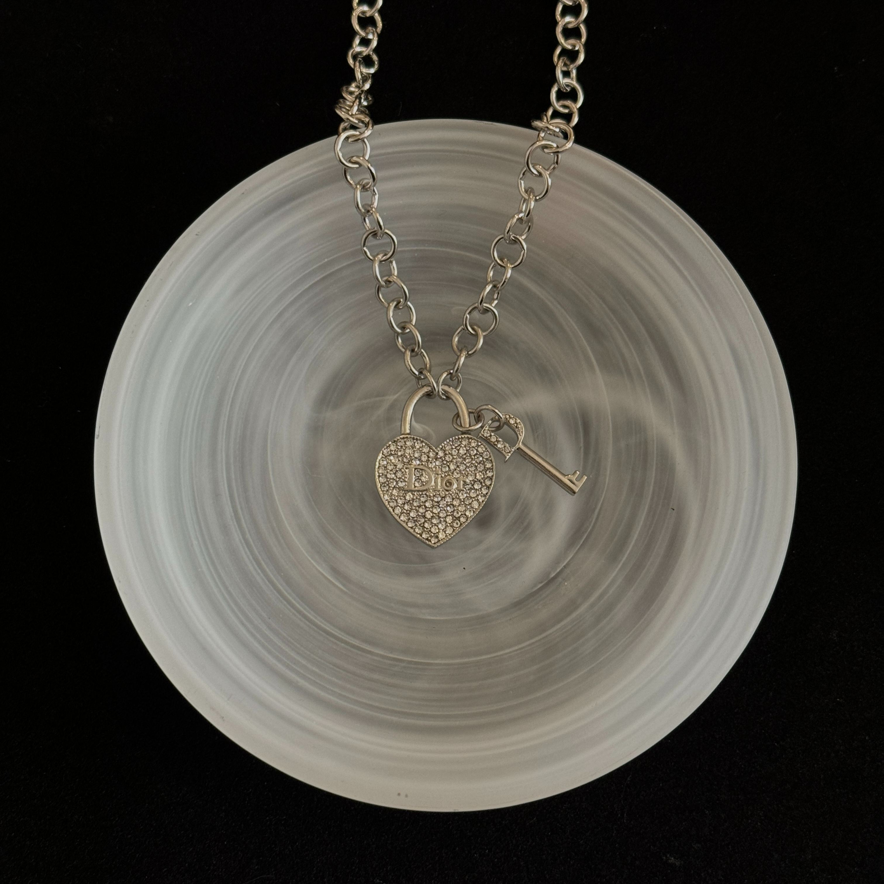 D Heart-shaped Full Diamond lock key necklace