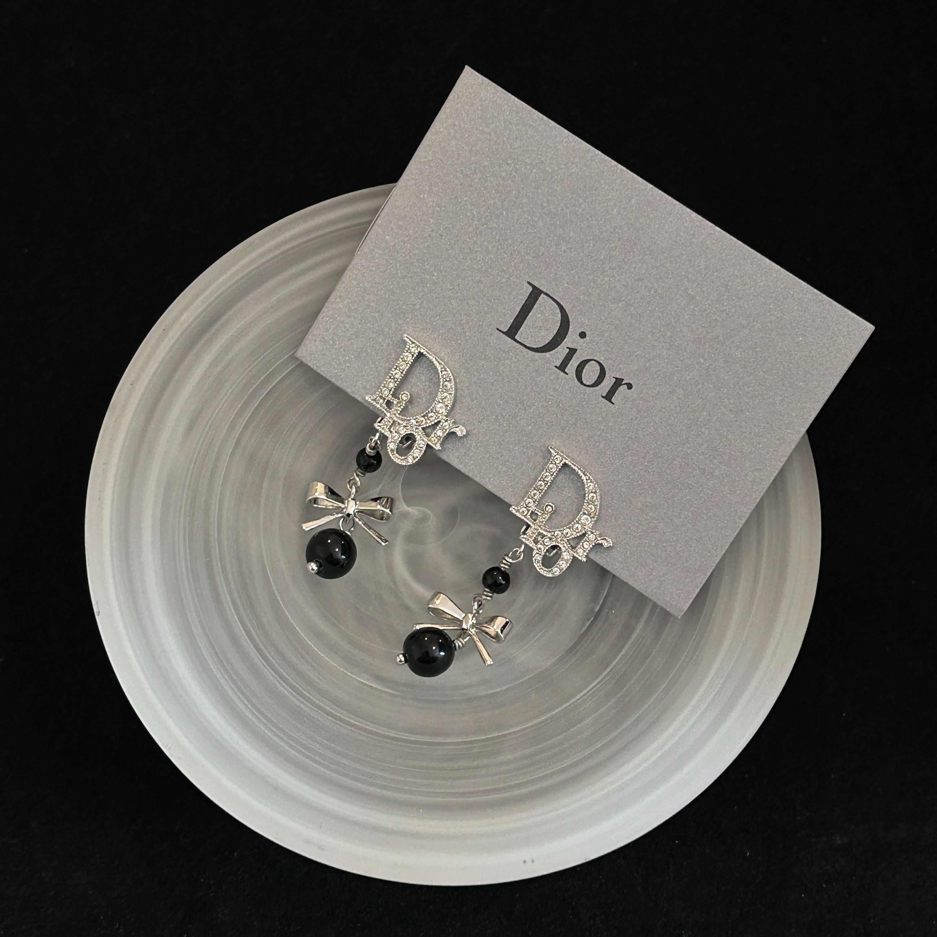 D Bow pendant Earrings