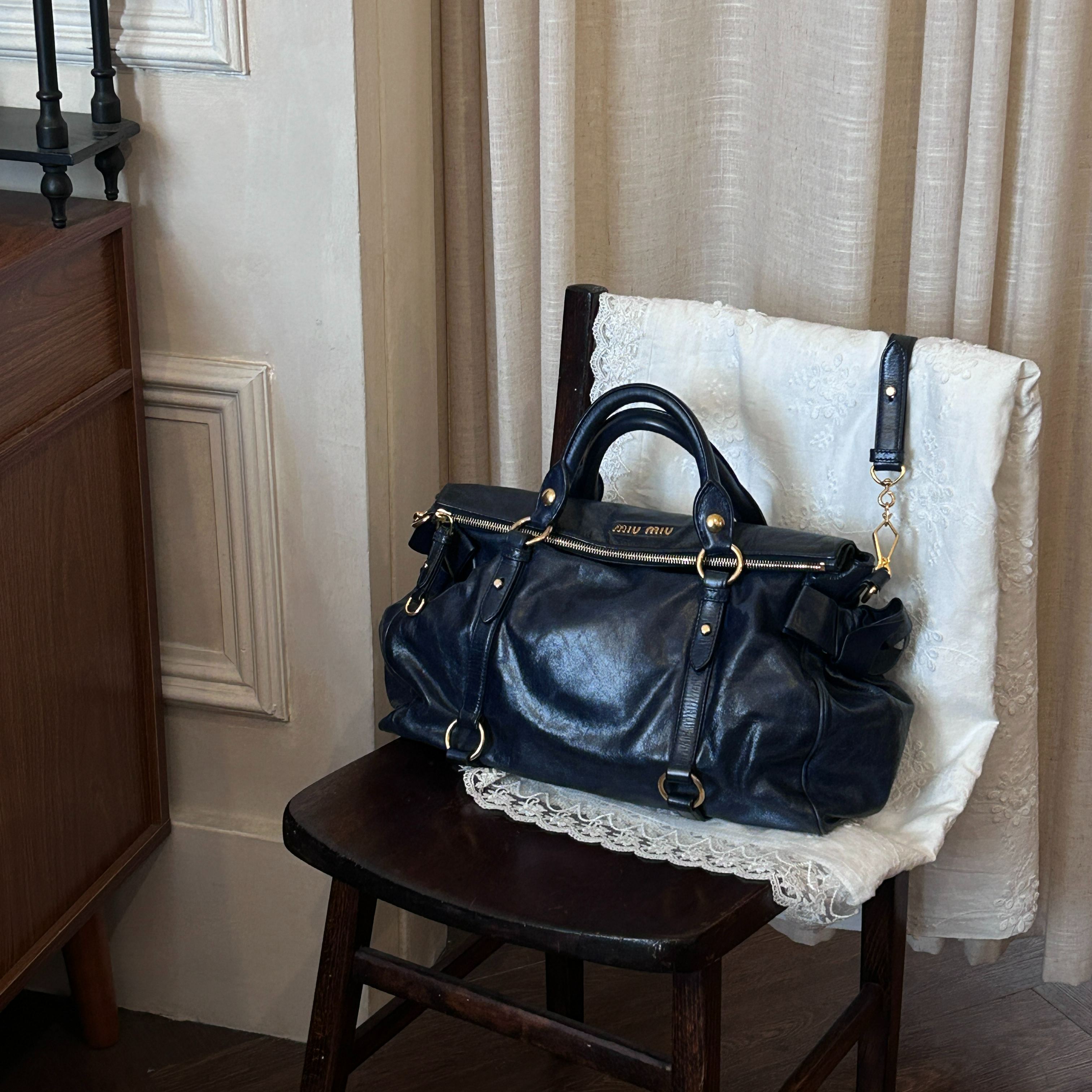 M Blue bow motorcycle bag