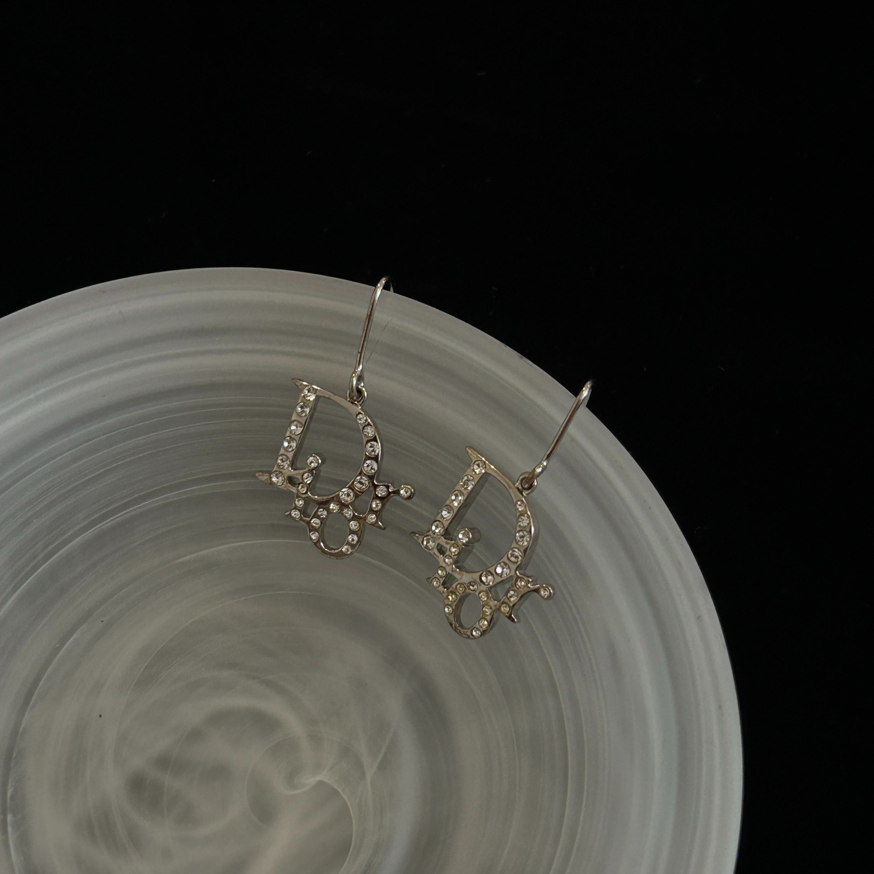 D Logo full diamond earrings