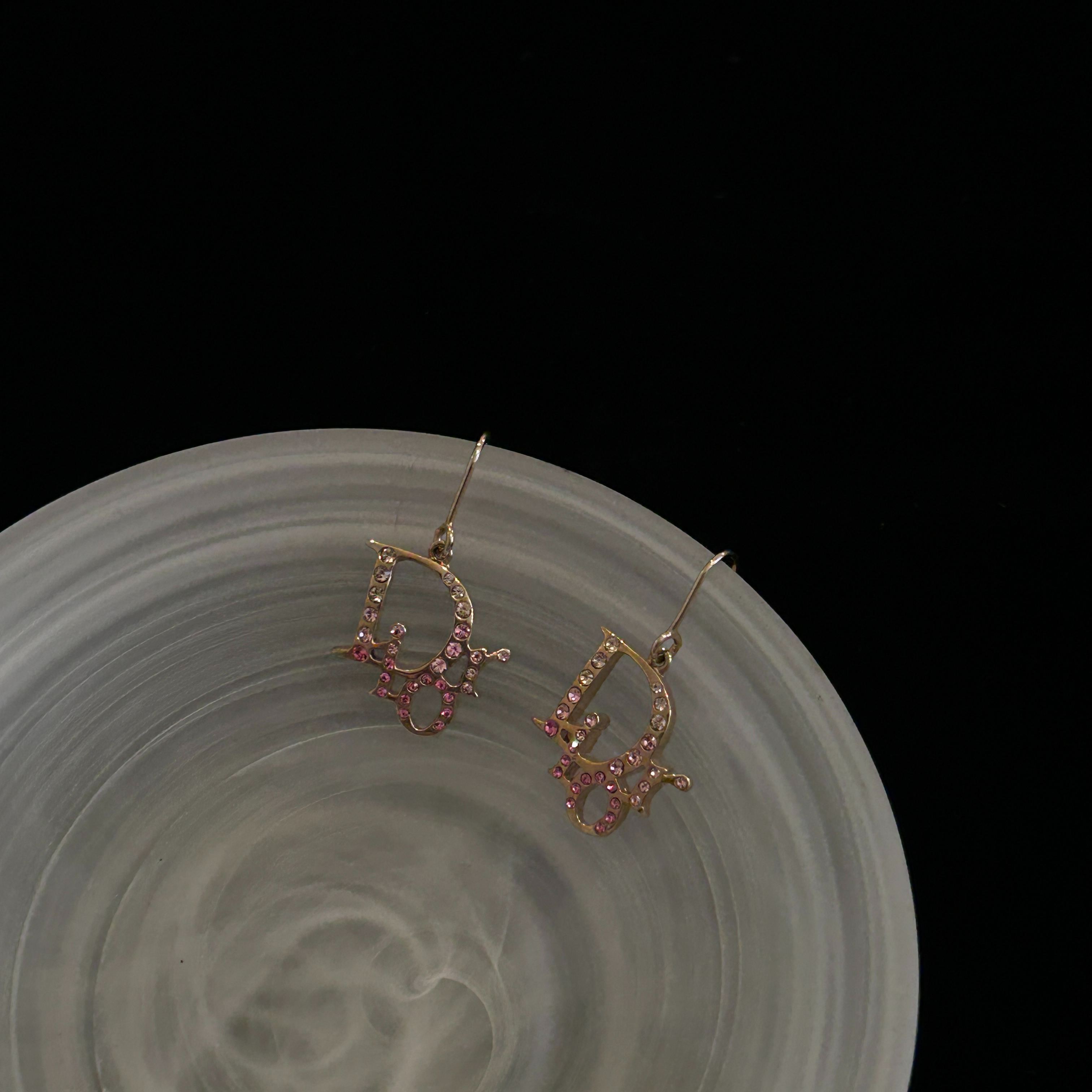 D Logo Gradient rhinestones gold earrings