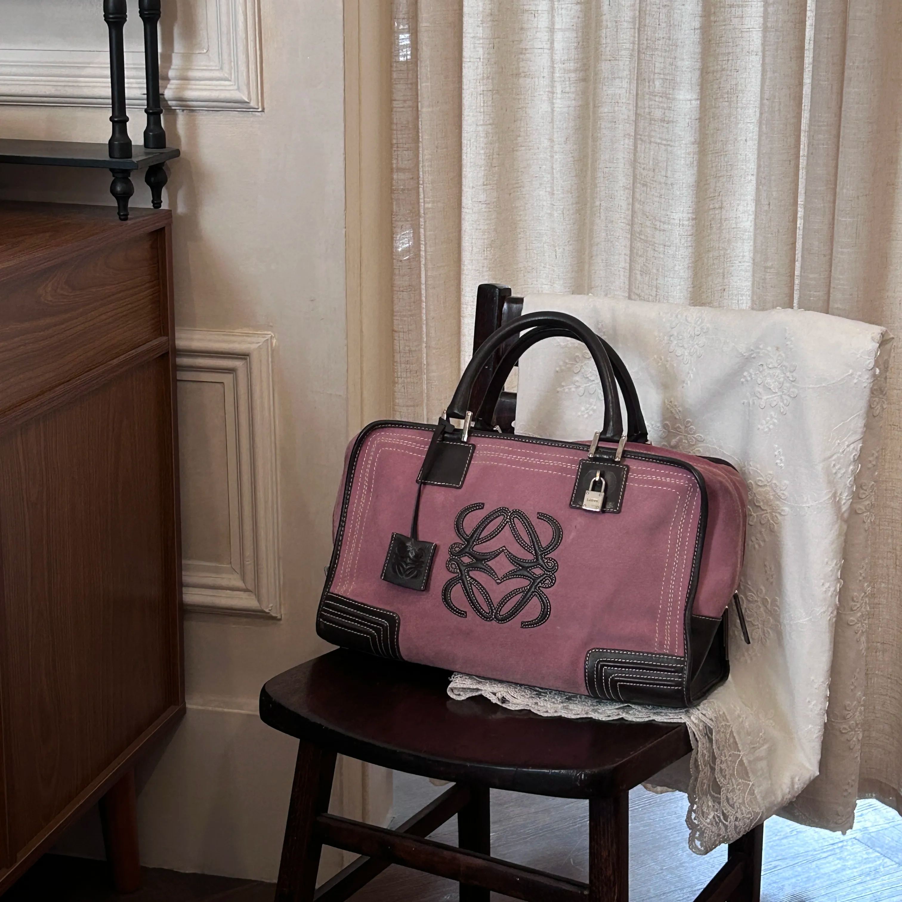 L Pink suede hand bag