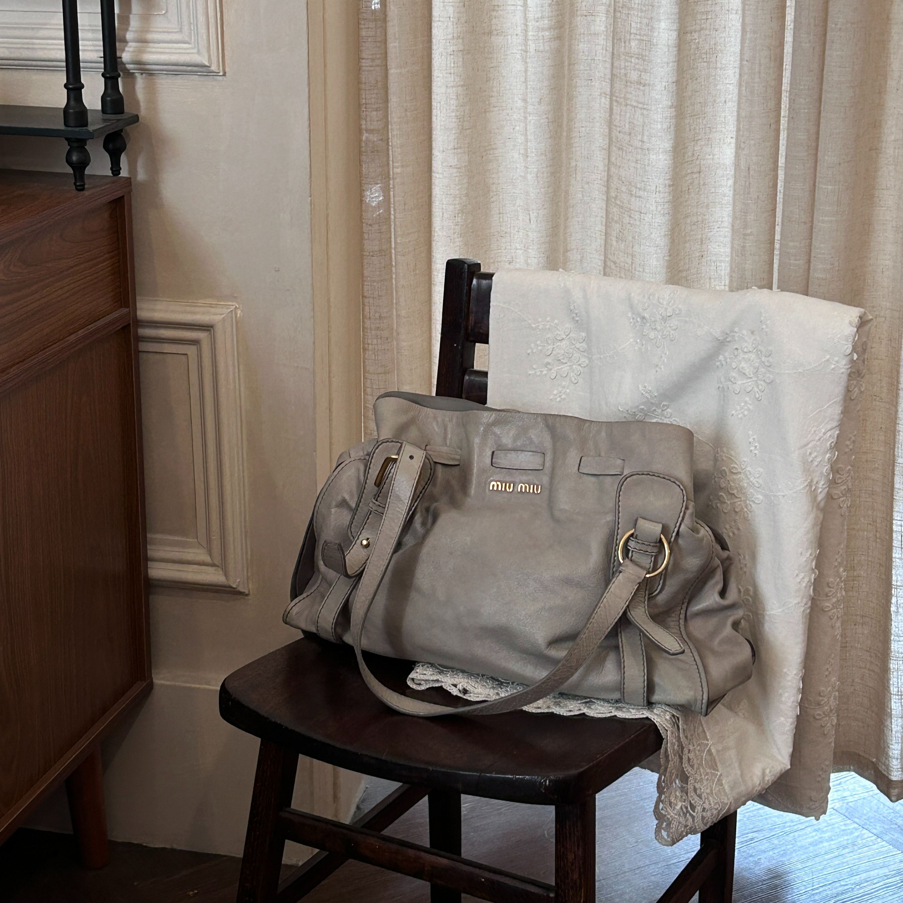 M Bow Ribbon Elephant Gray Motorcycle Bag