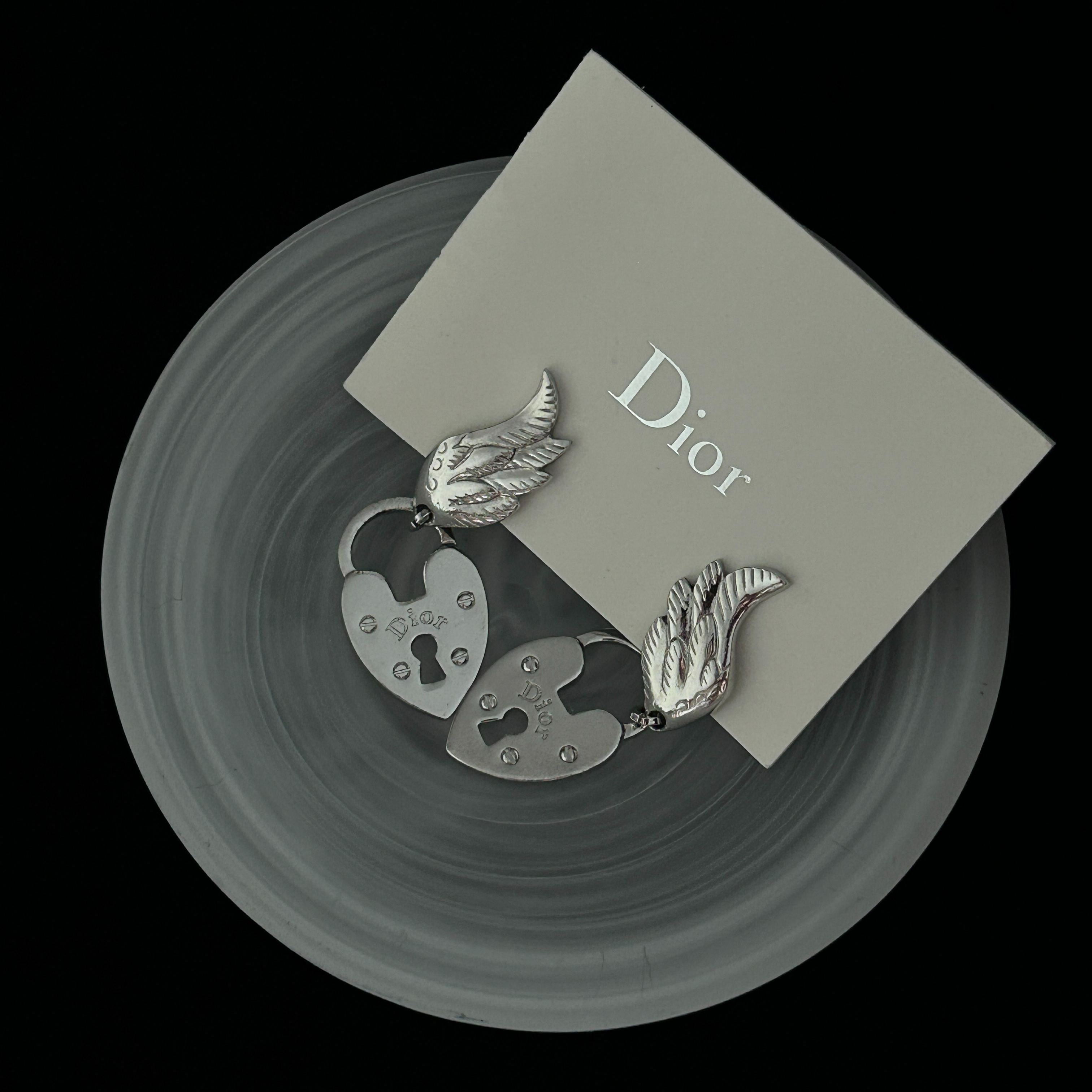D Heart-shaped Wing Earrings