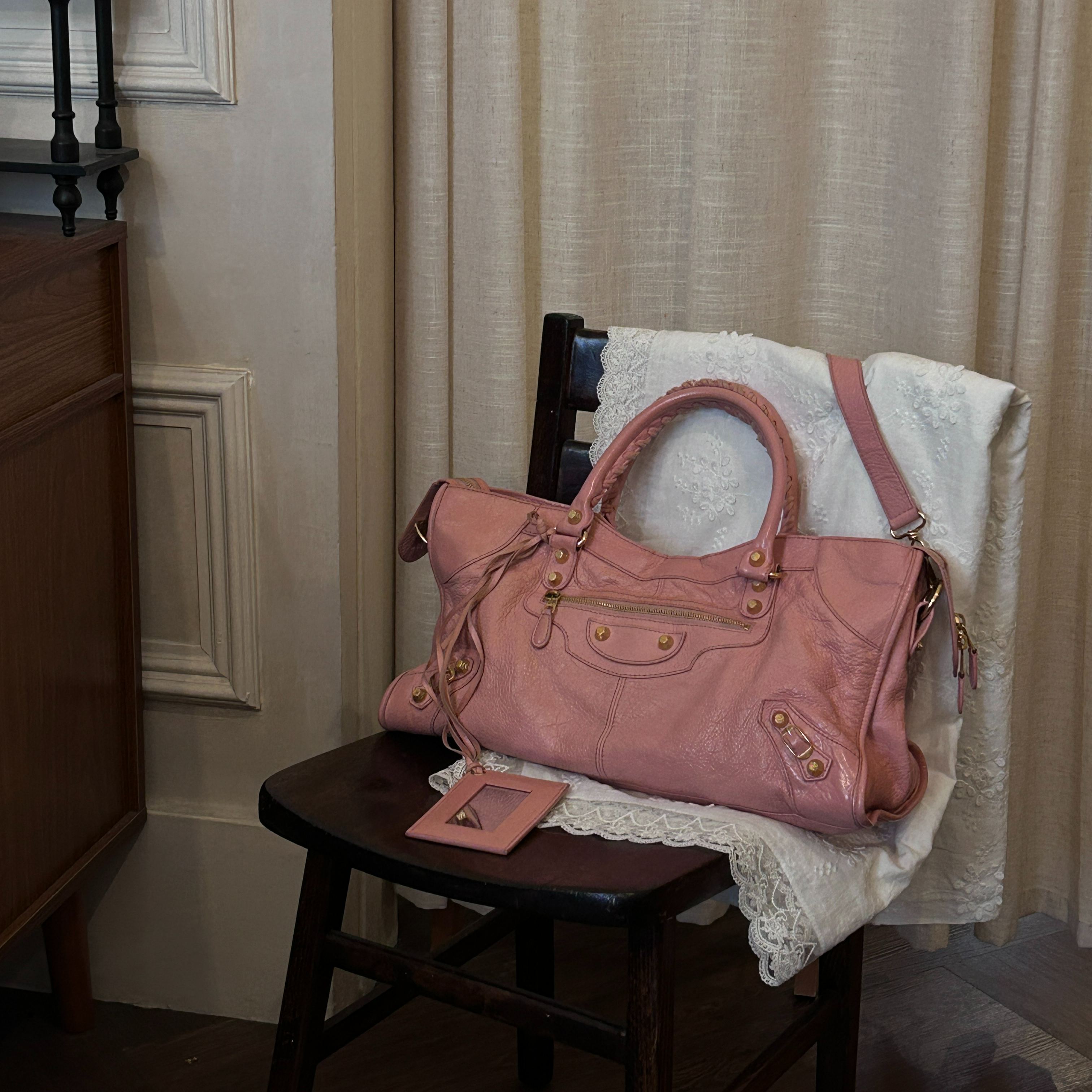 B Light Pink motorcycle bag