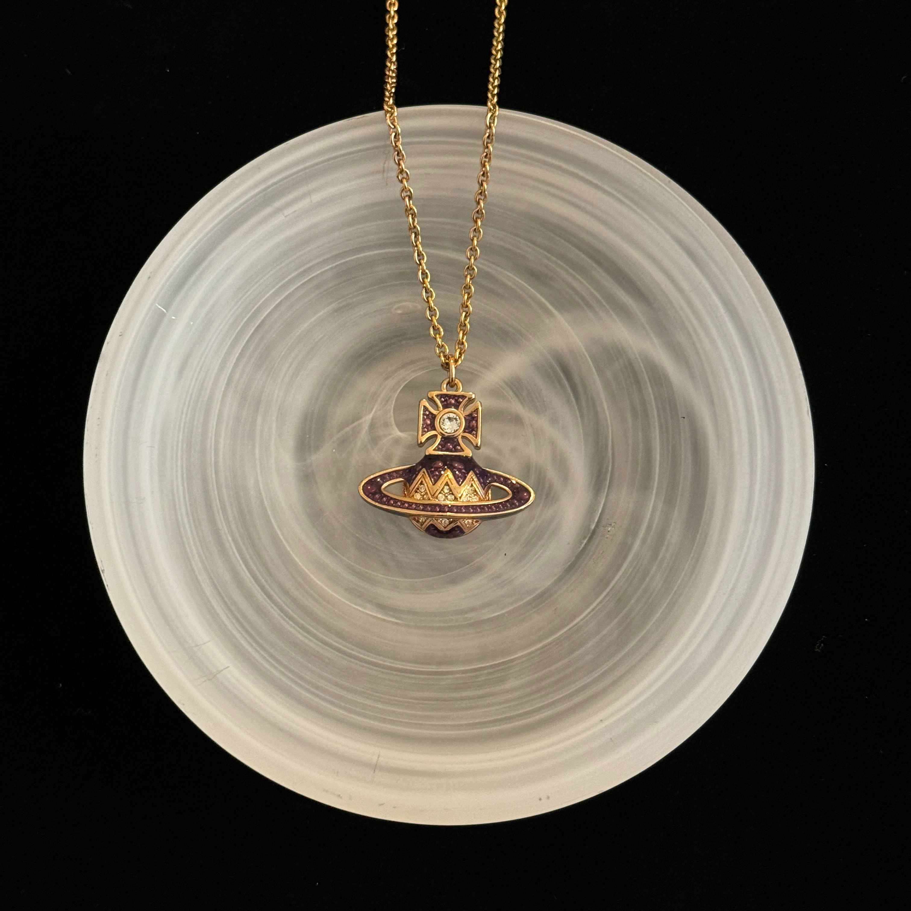 V Saturn rhinestone purple necklace