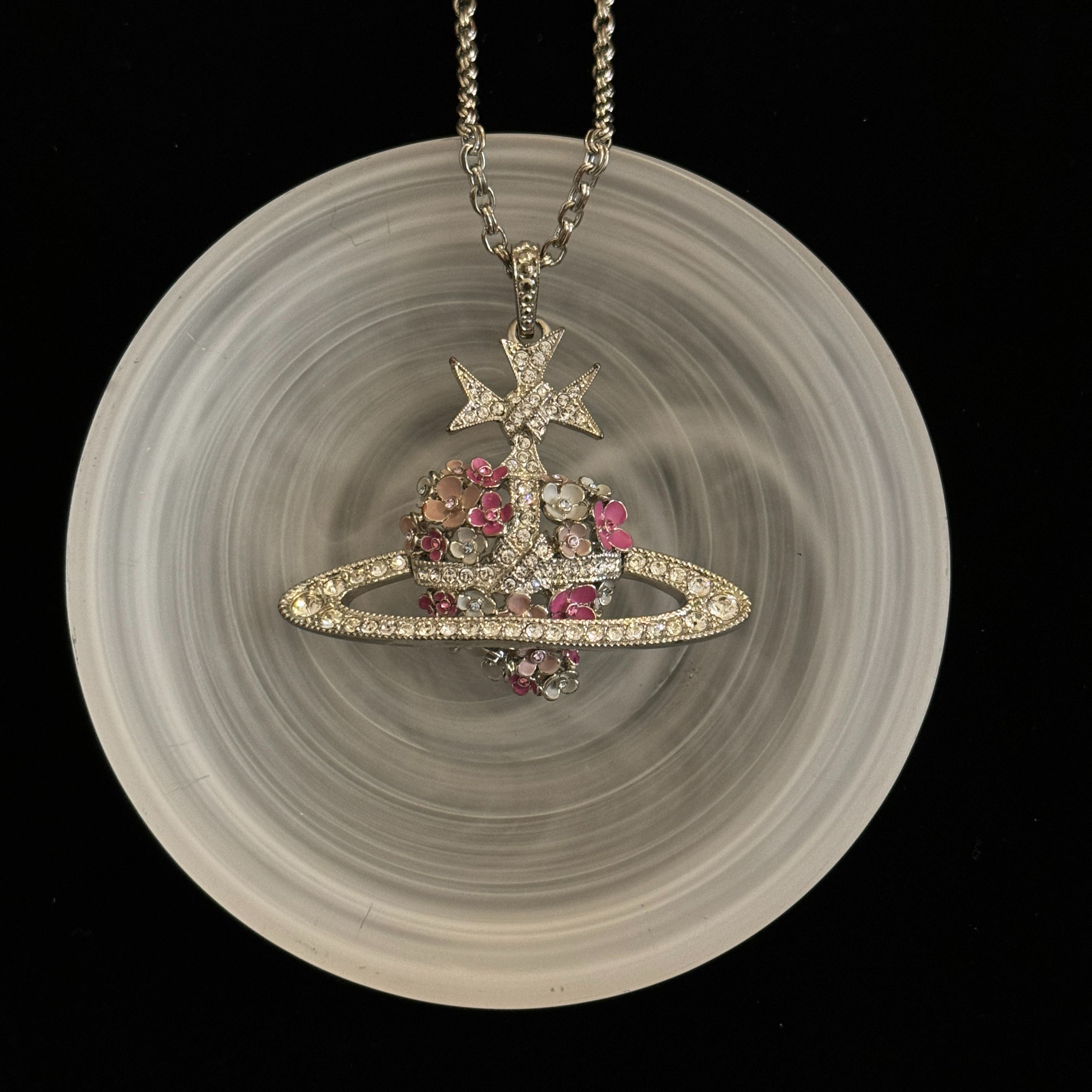 V Colorful flower Saturn necklace