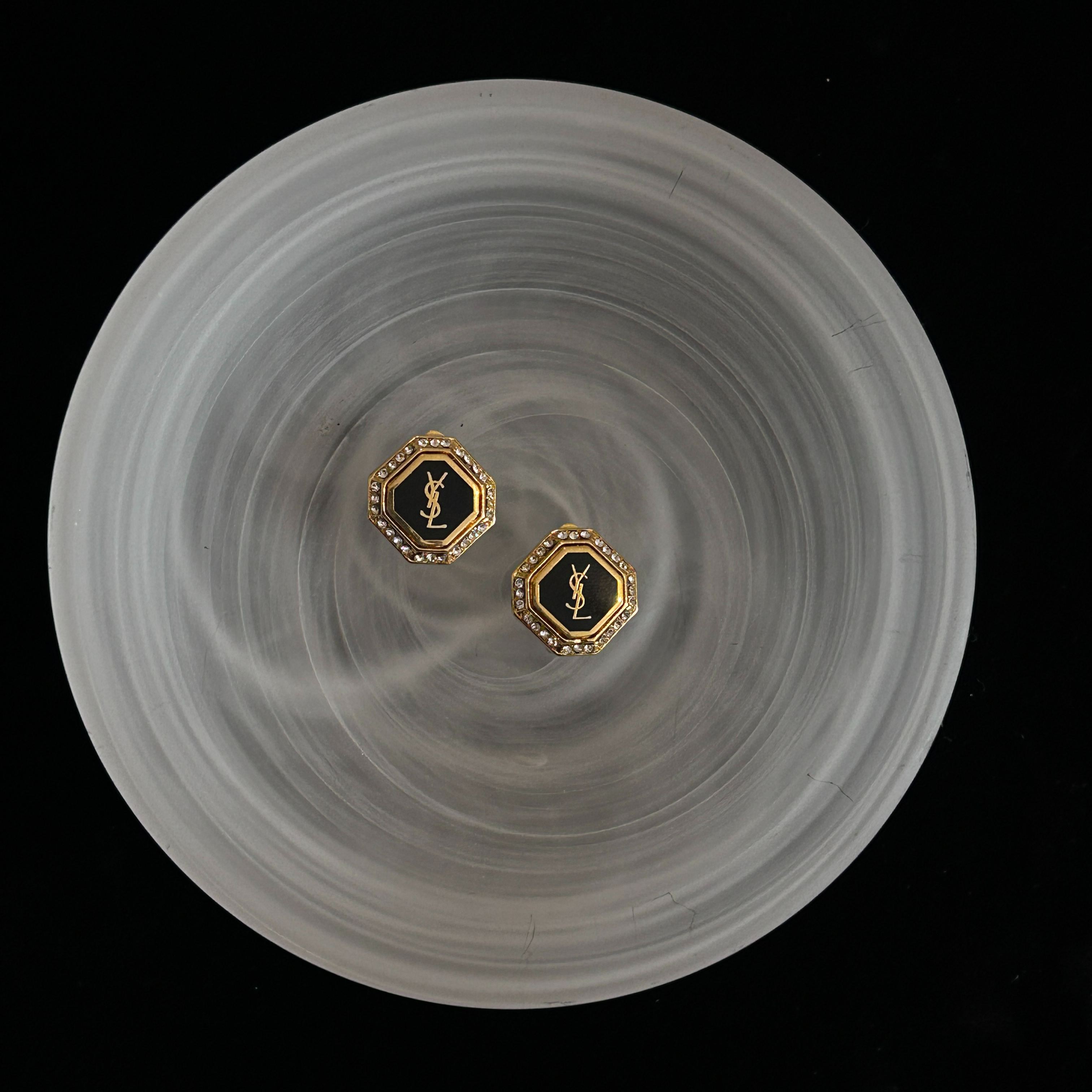 Y Diamond black gold earrings
