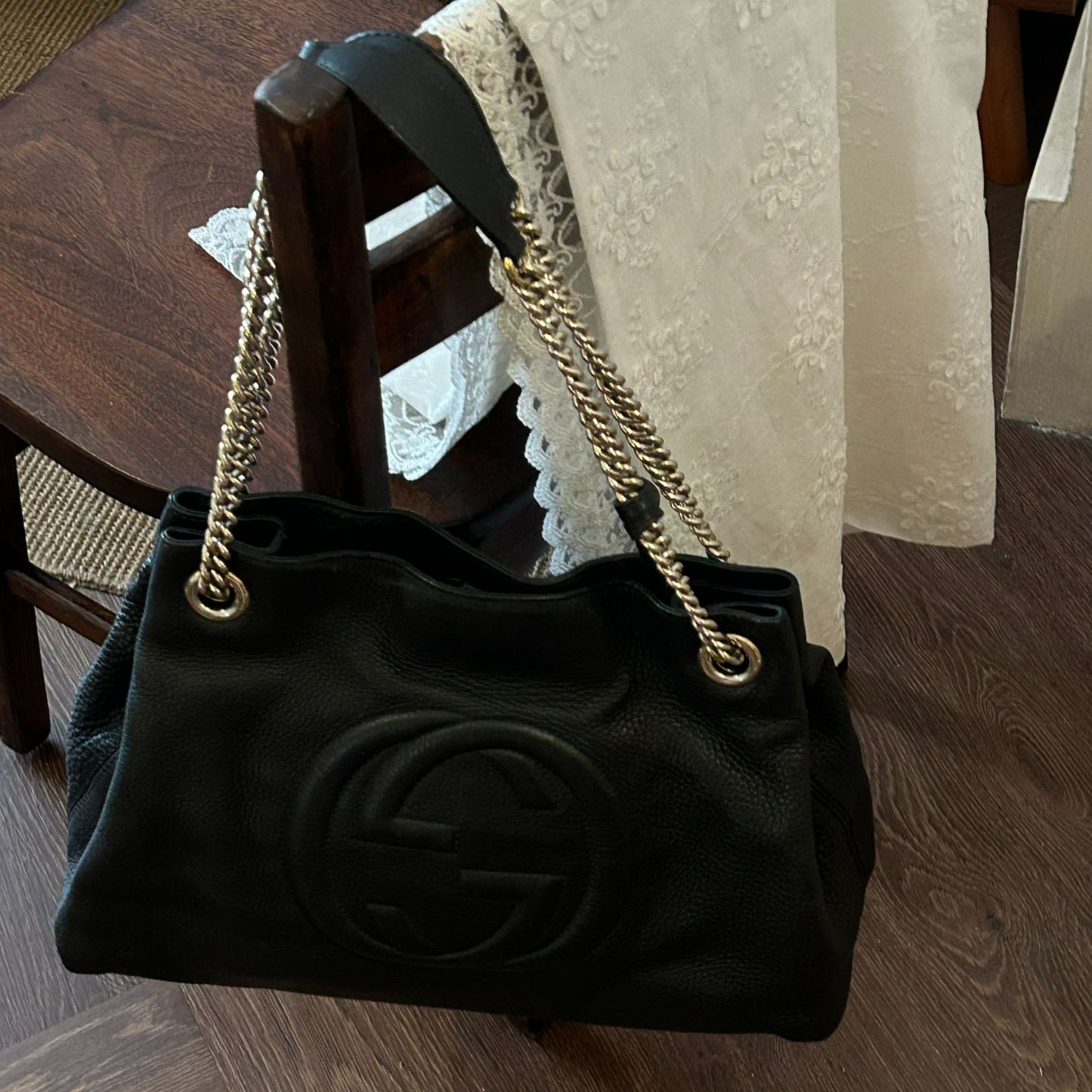 G Black chain tote bag