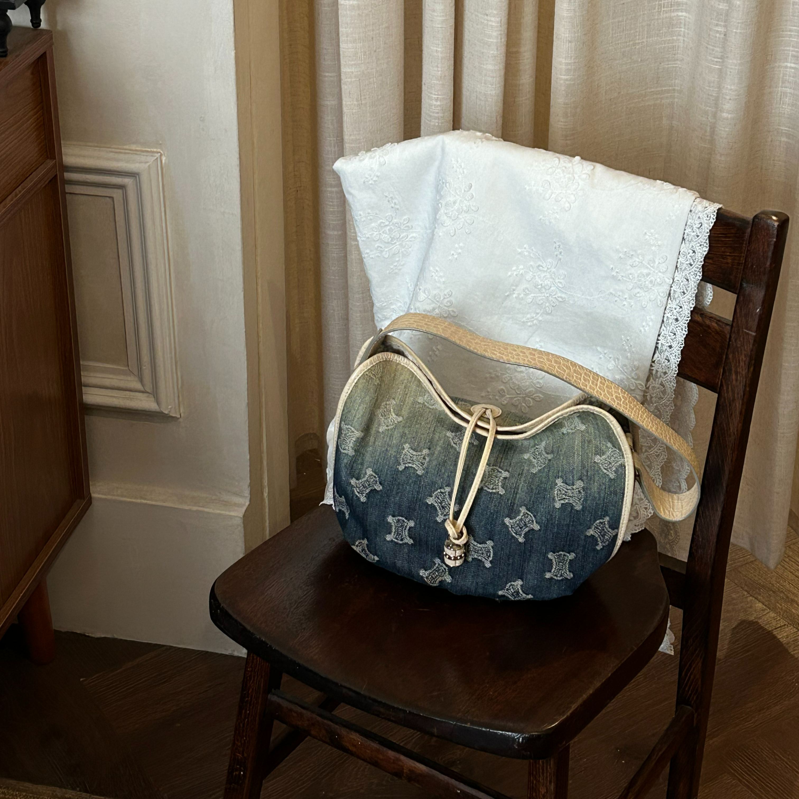 Ce Gradient Denim Yuanbao Bag