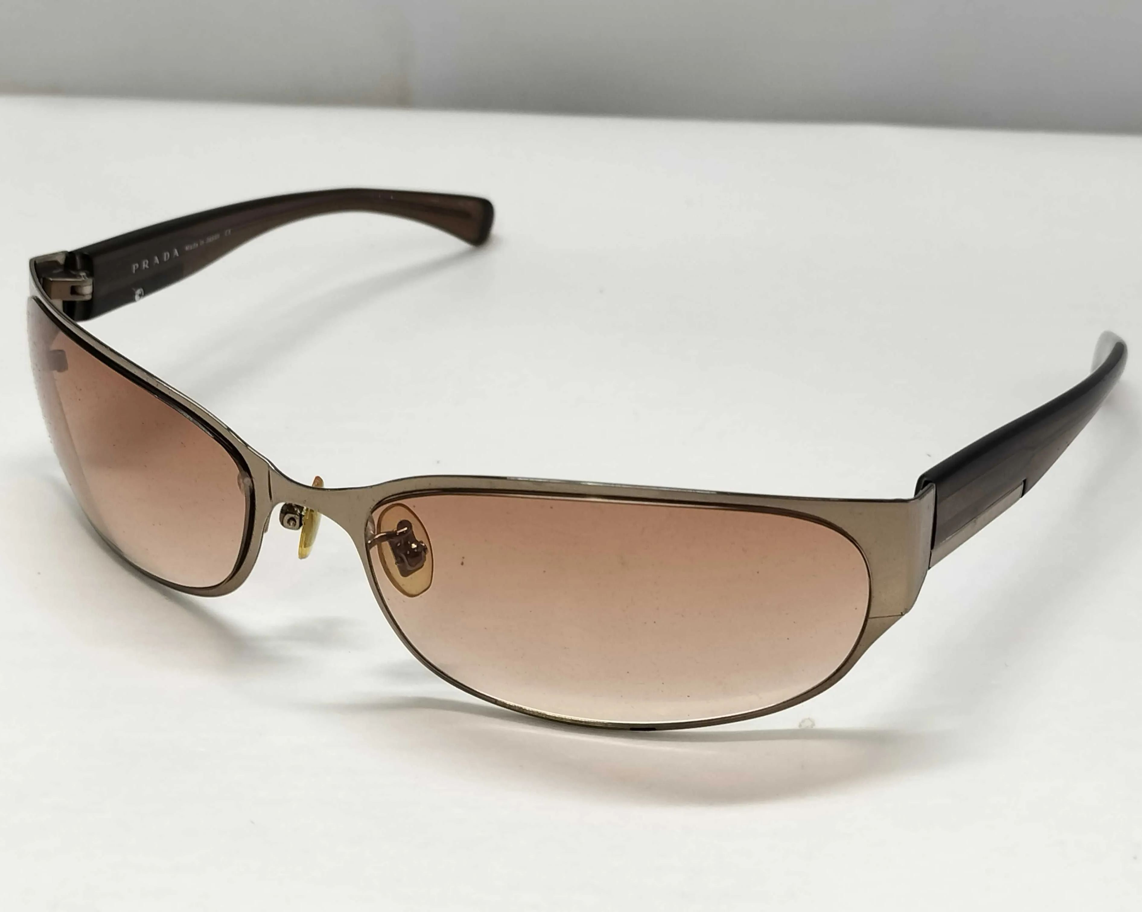 P Oval business sunglasses
