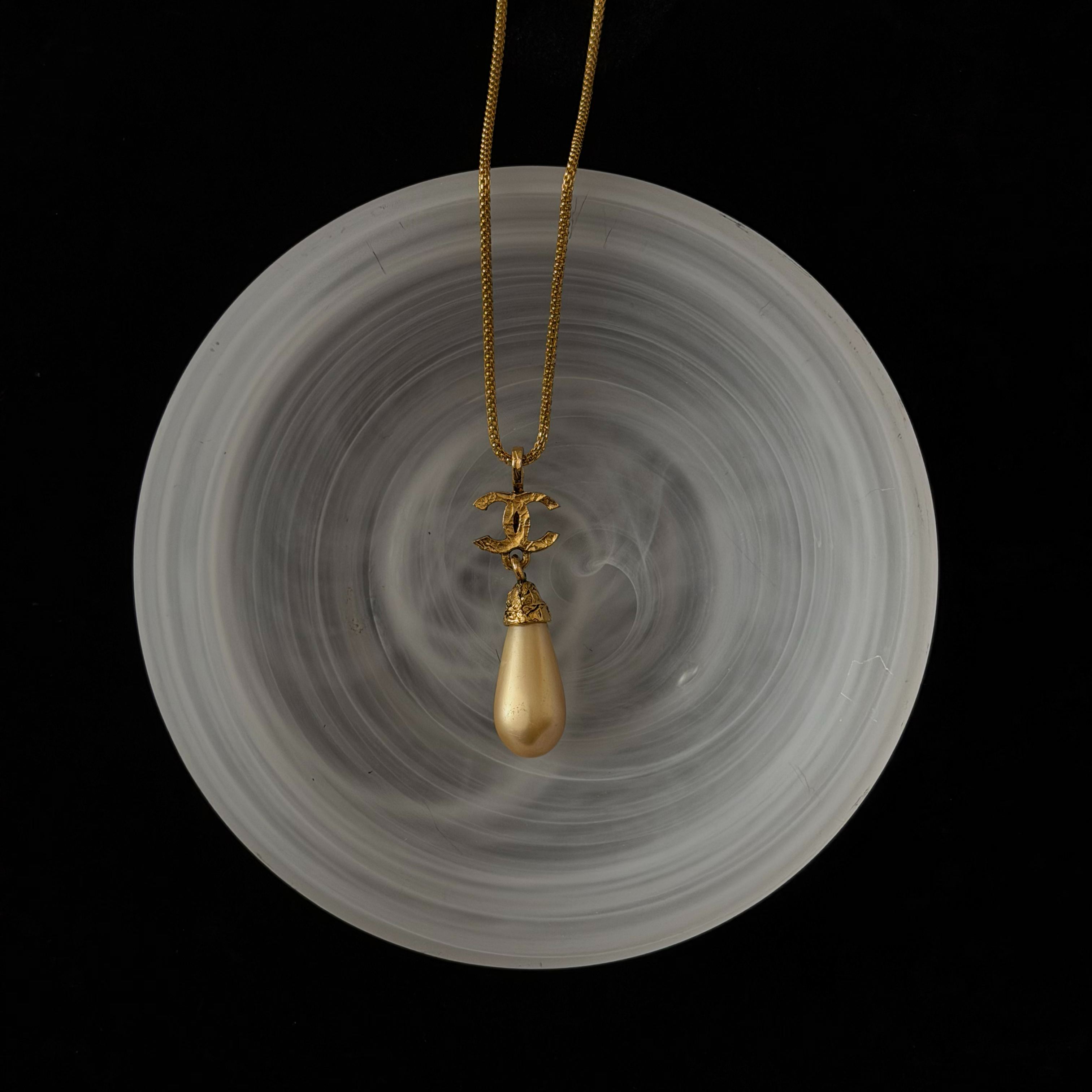 C Teardrop Pearl Pendant Necklace