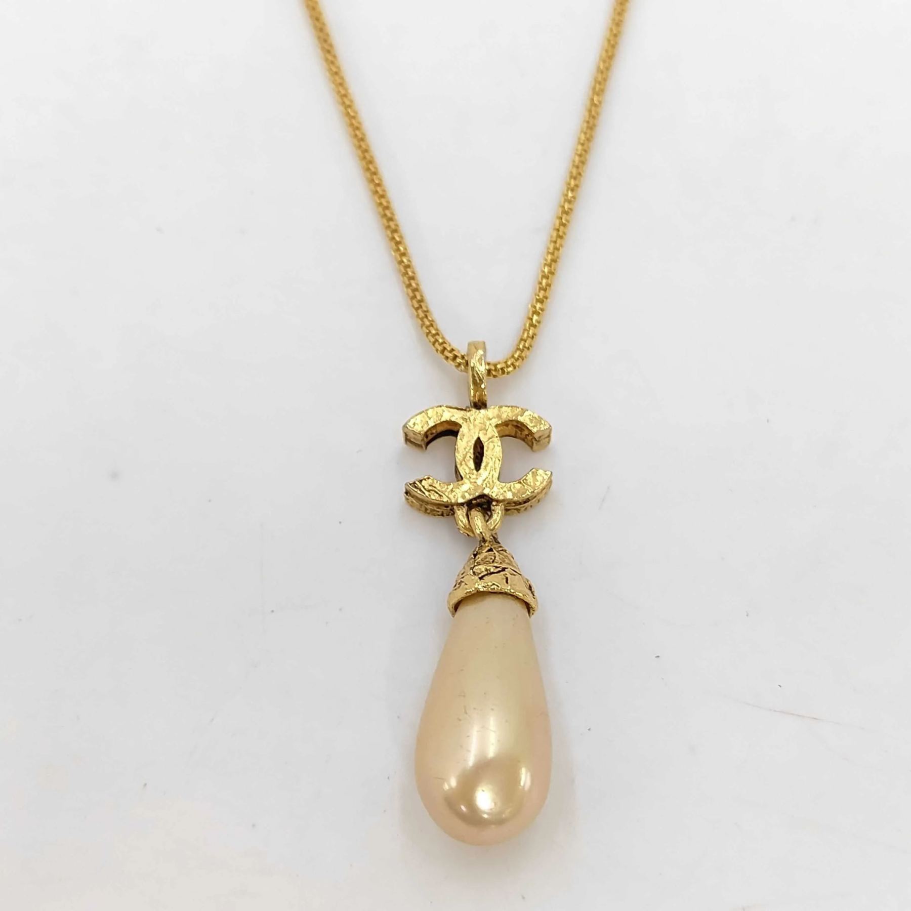 C Teardrop Pearl Pendant Necklace