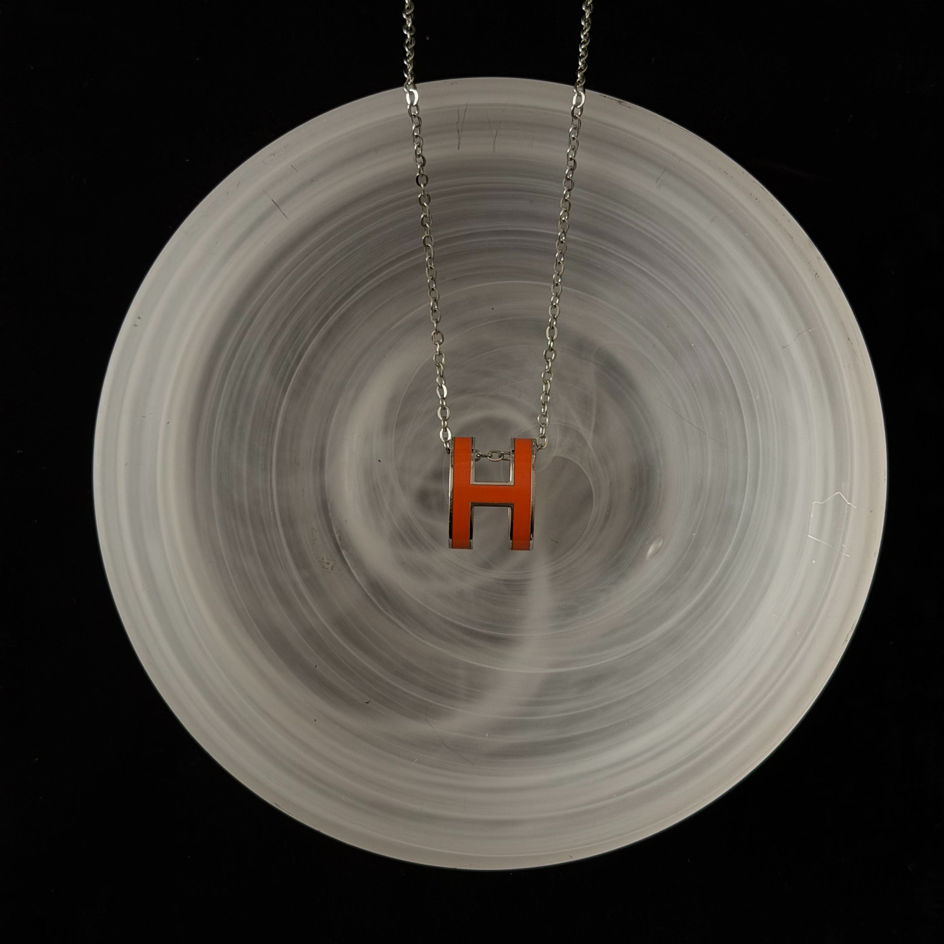 H Classic Orange necklace
