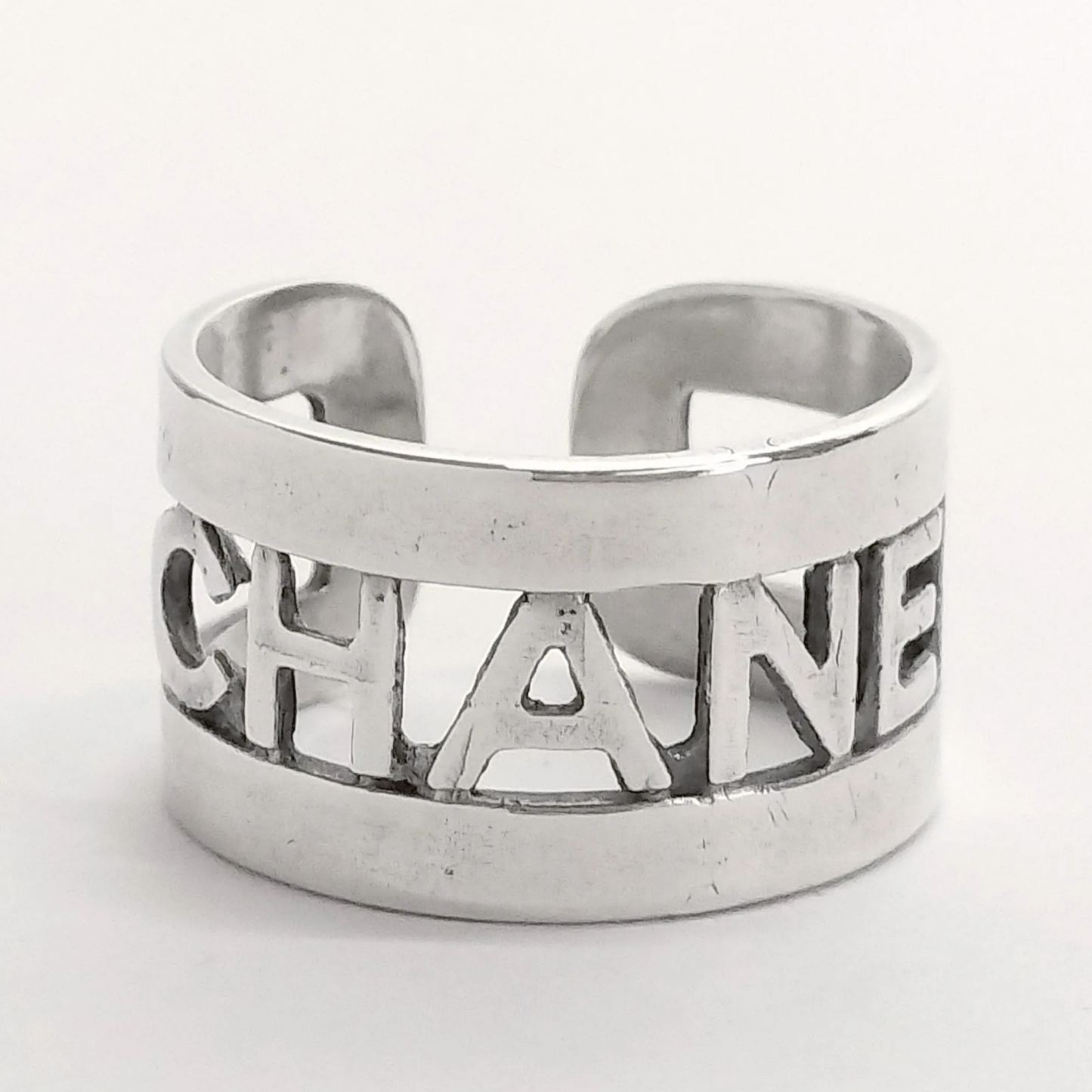 C Logo hollow open ring