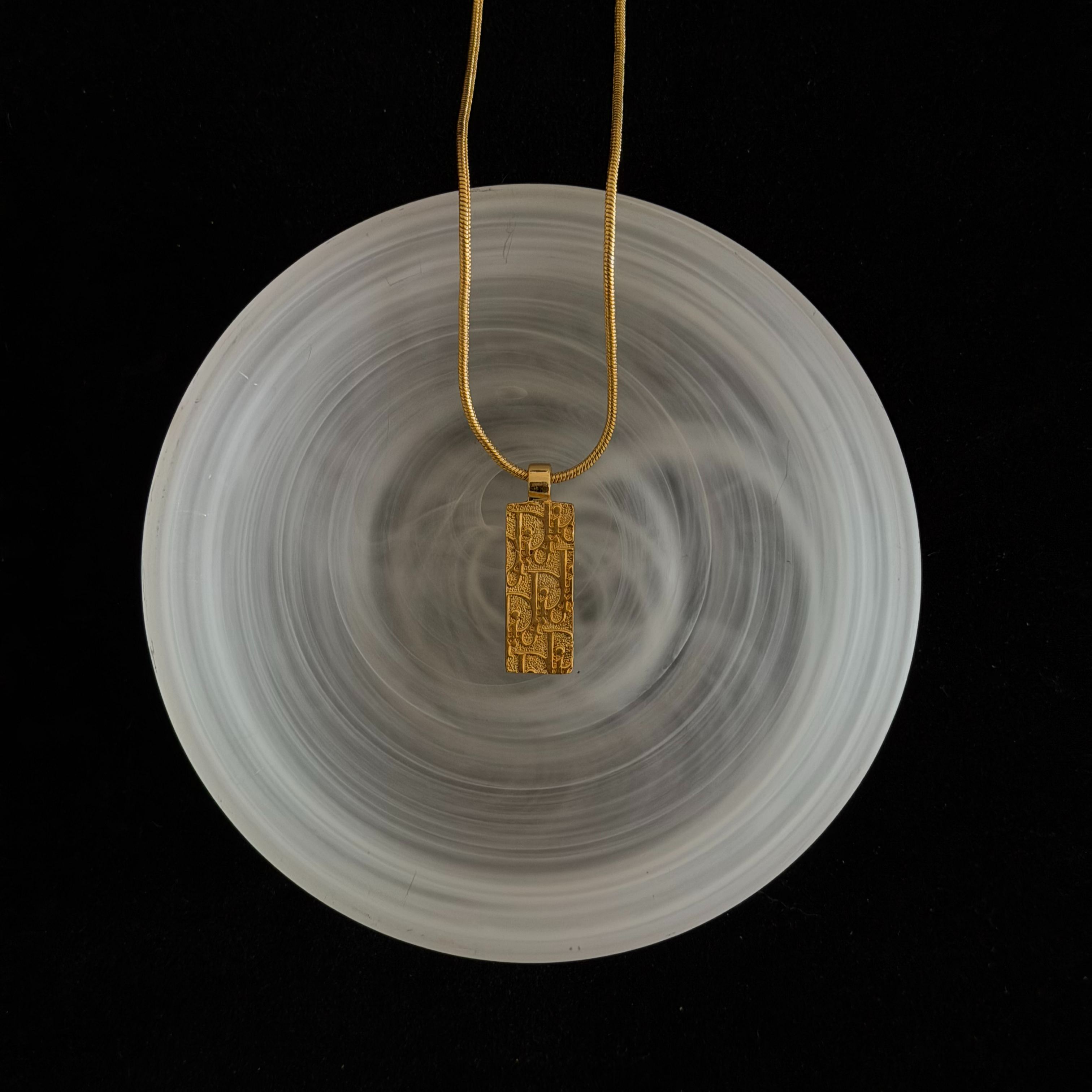 D Vintage Gold Necklace