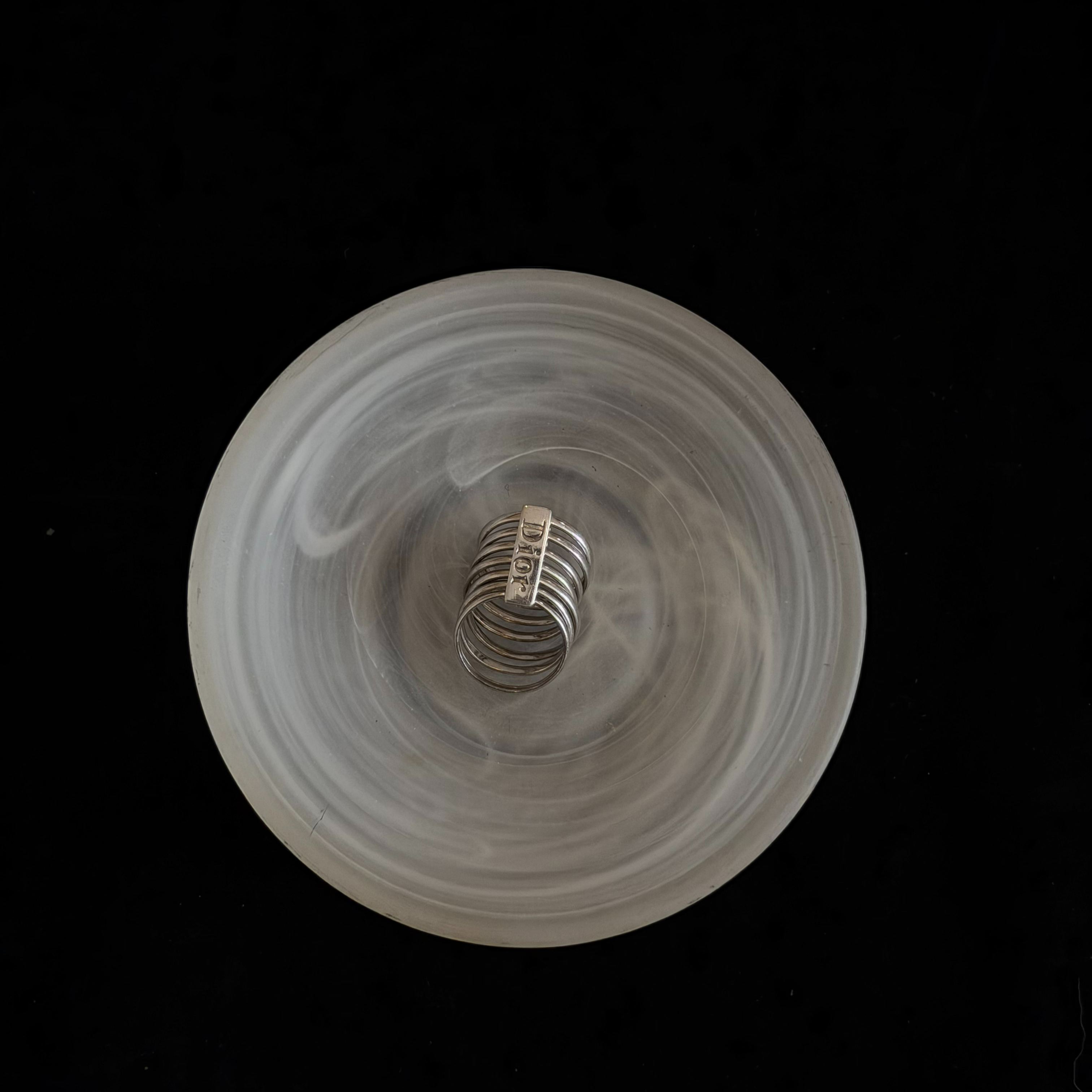 D Seven-ring ring
