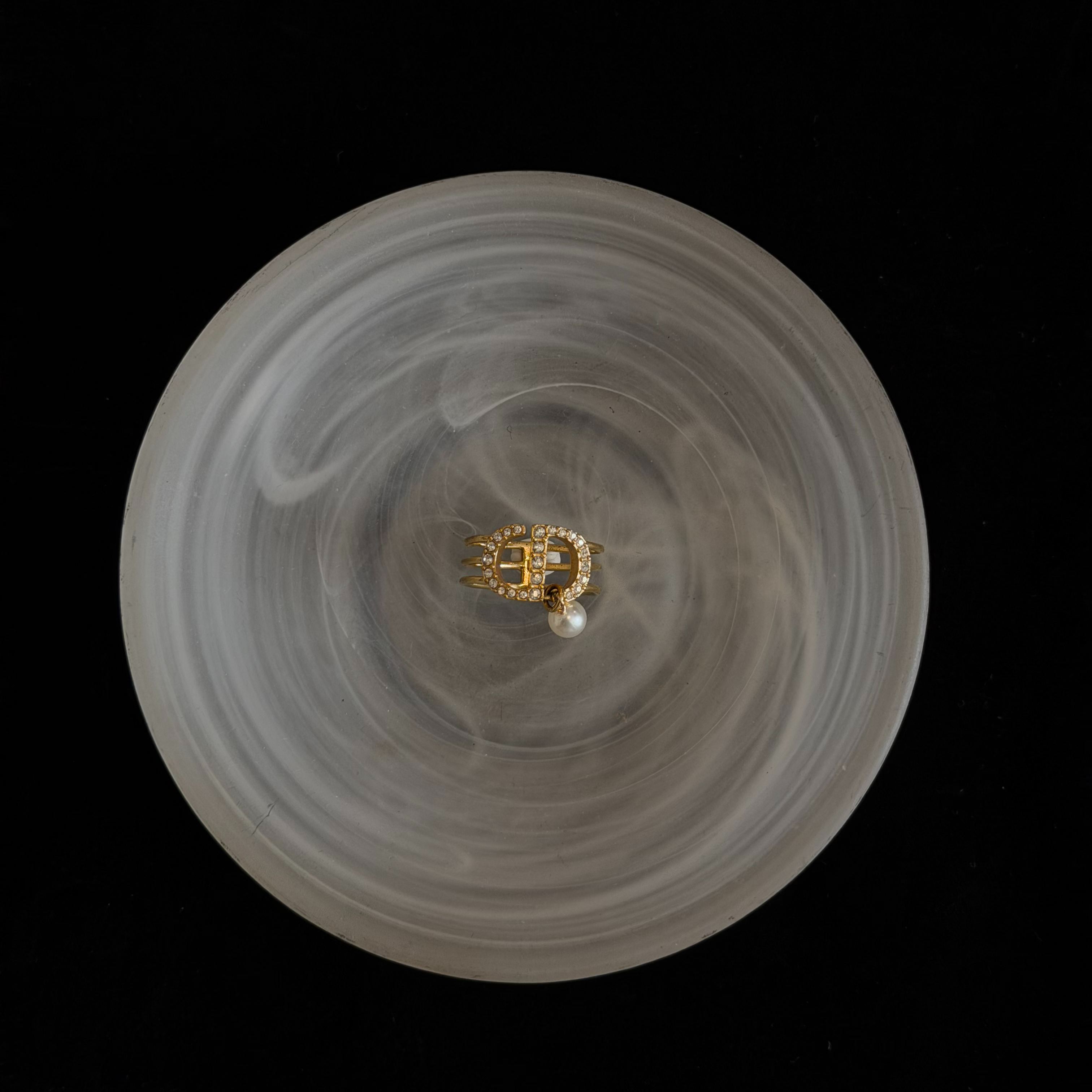 D CD Pearl Pendant Ring