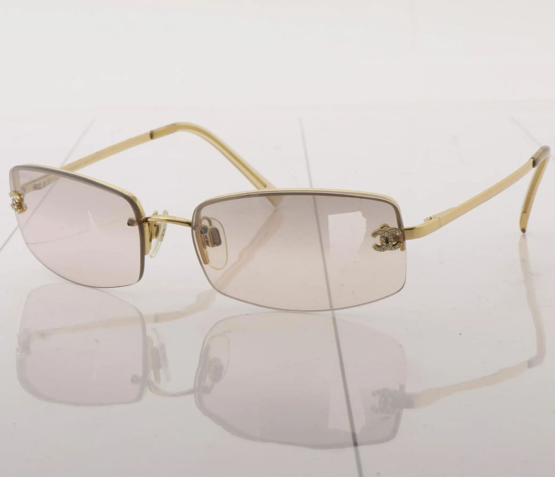 C Frameless yellow gradient sunglasses