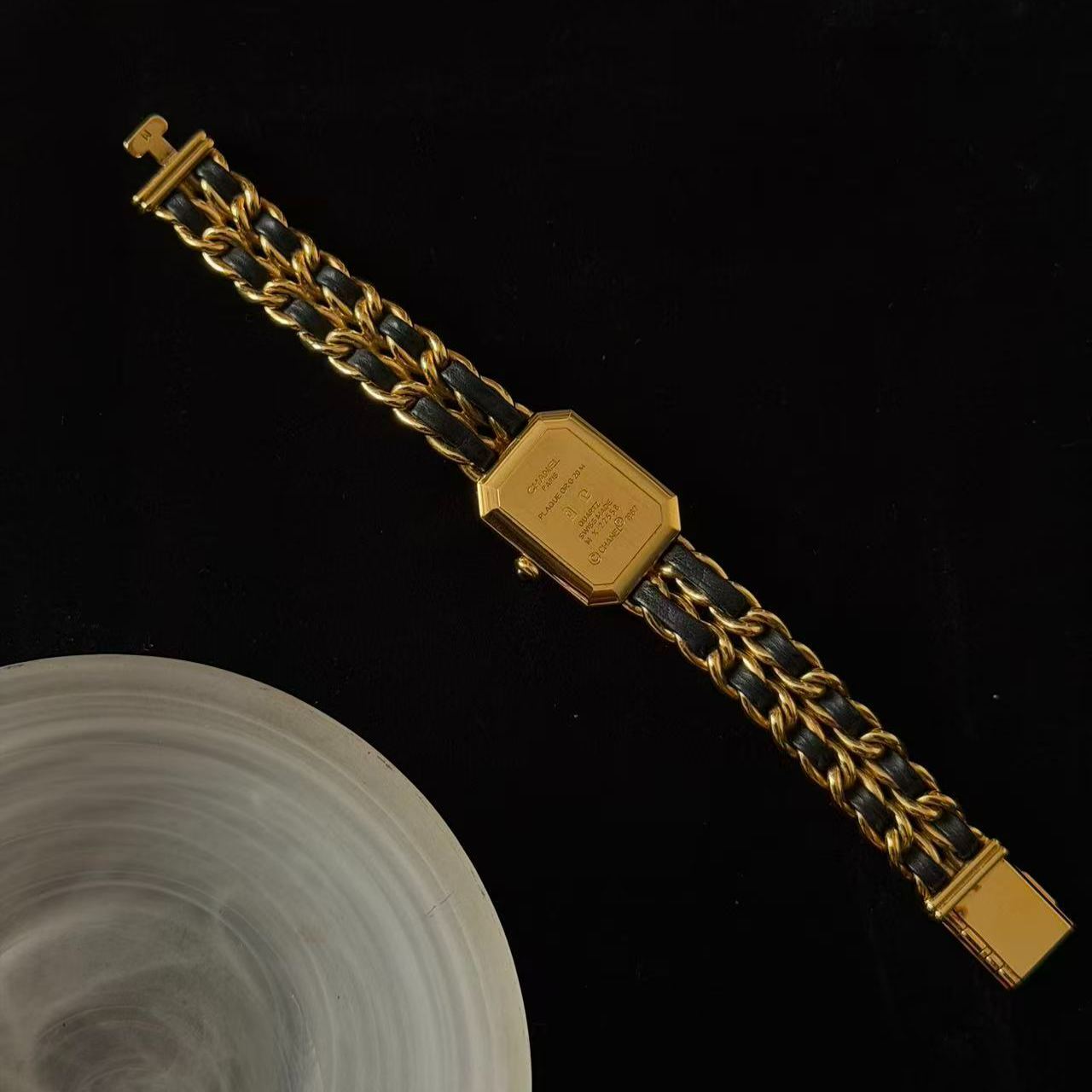 C S-size Black Gold Sugar Cube Watch