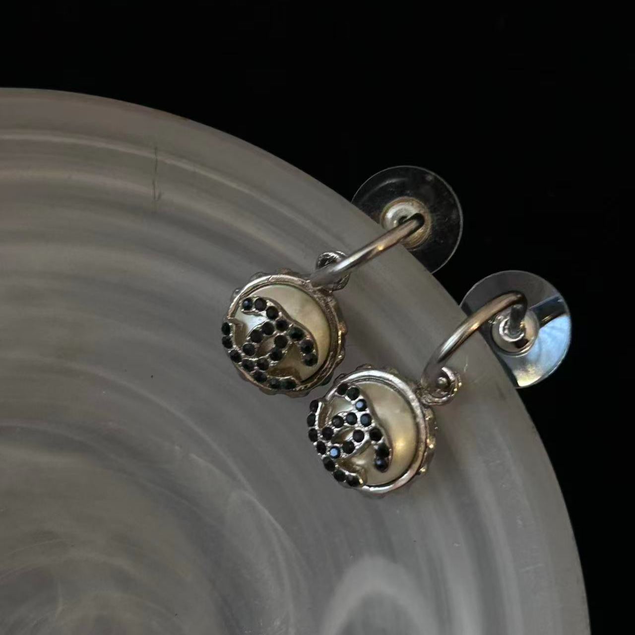C round black diamond earrings