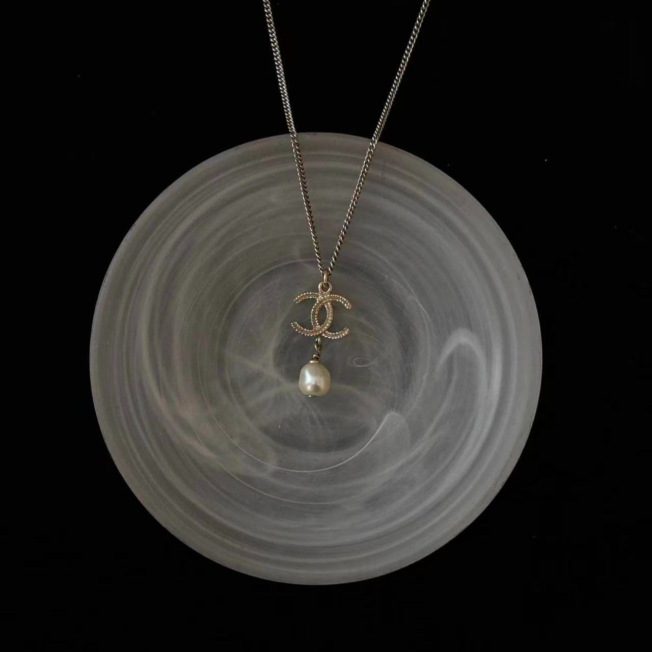 C Wheat Ear Double C Pearl Necklace