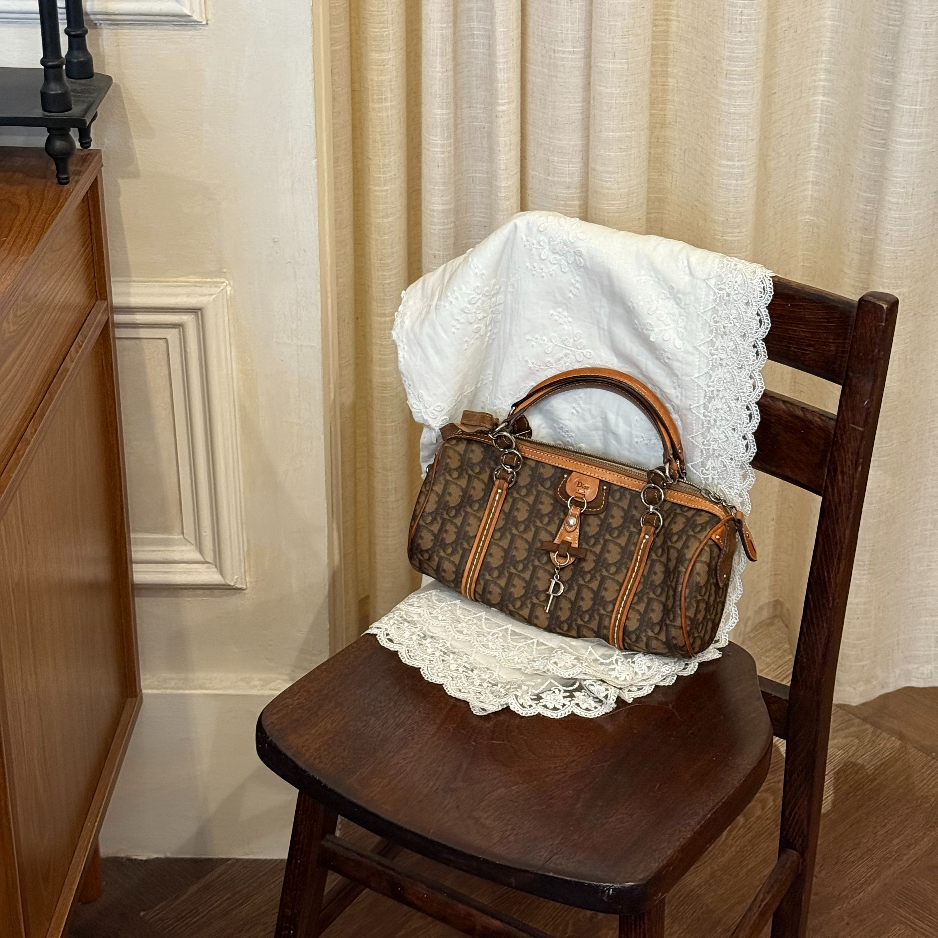 D Vintage floral bucket bag