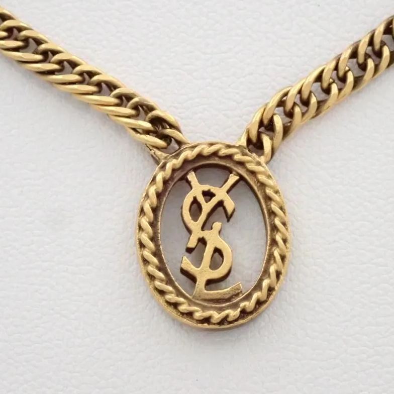 Y Oval Logo Hollow Necklace
