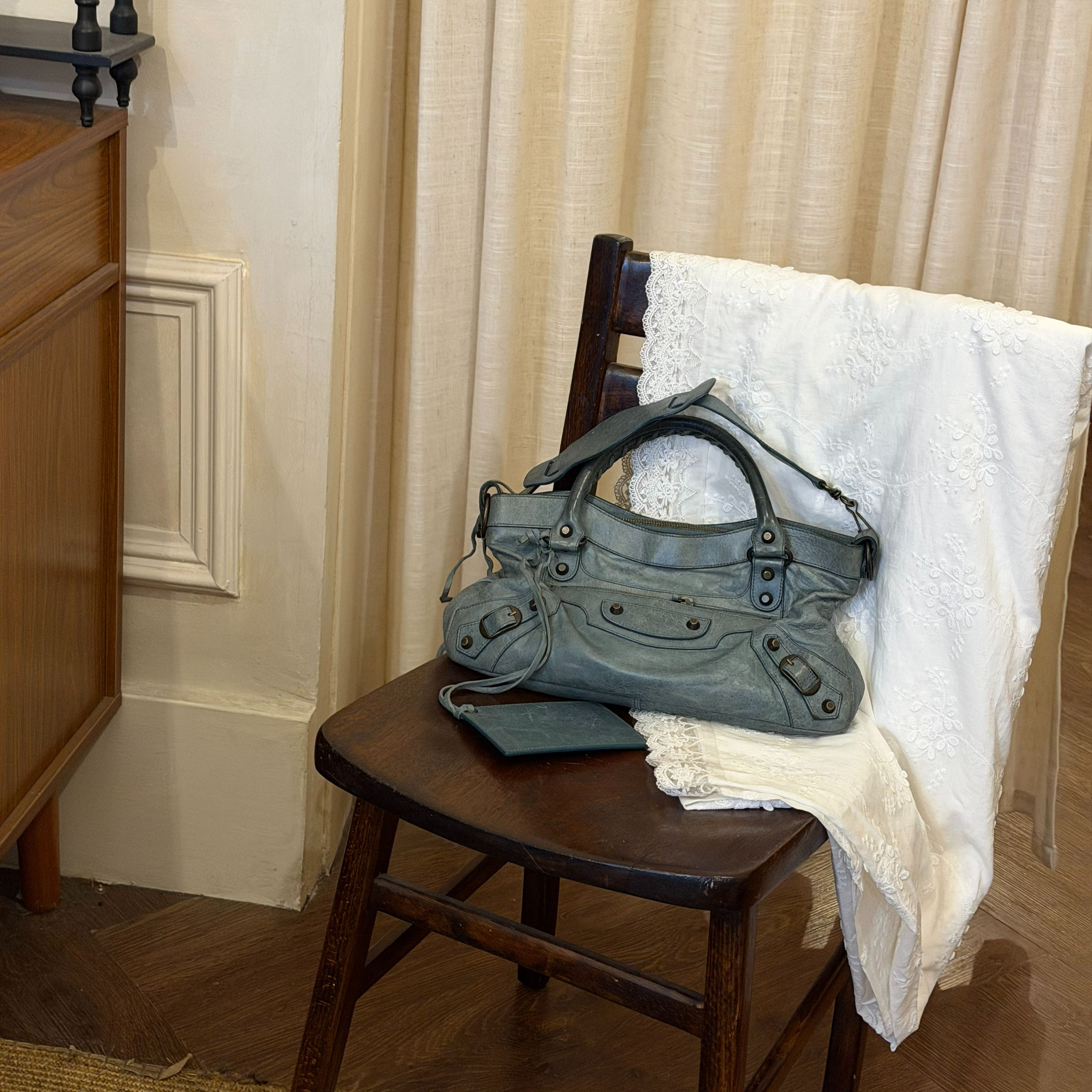 B Blue-gray small motorcycle bag