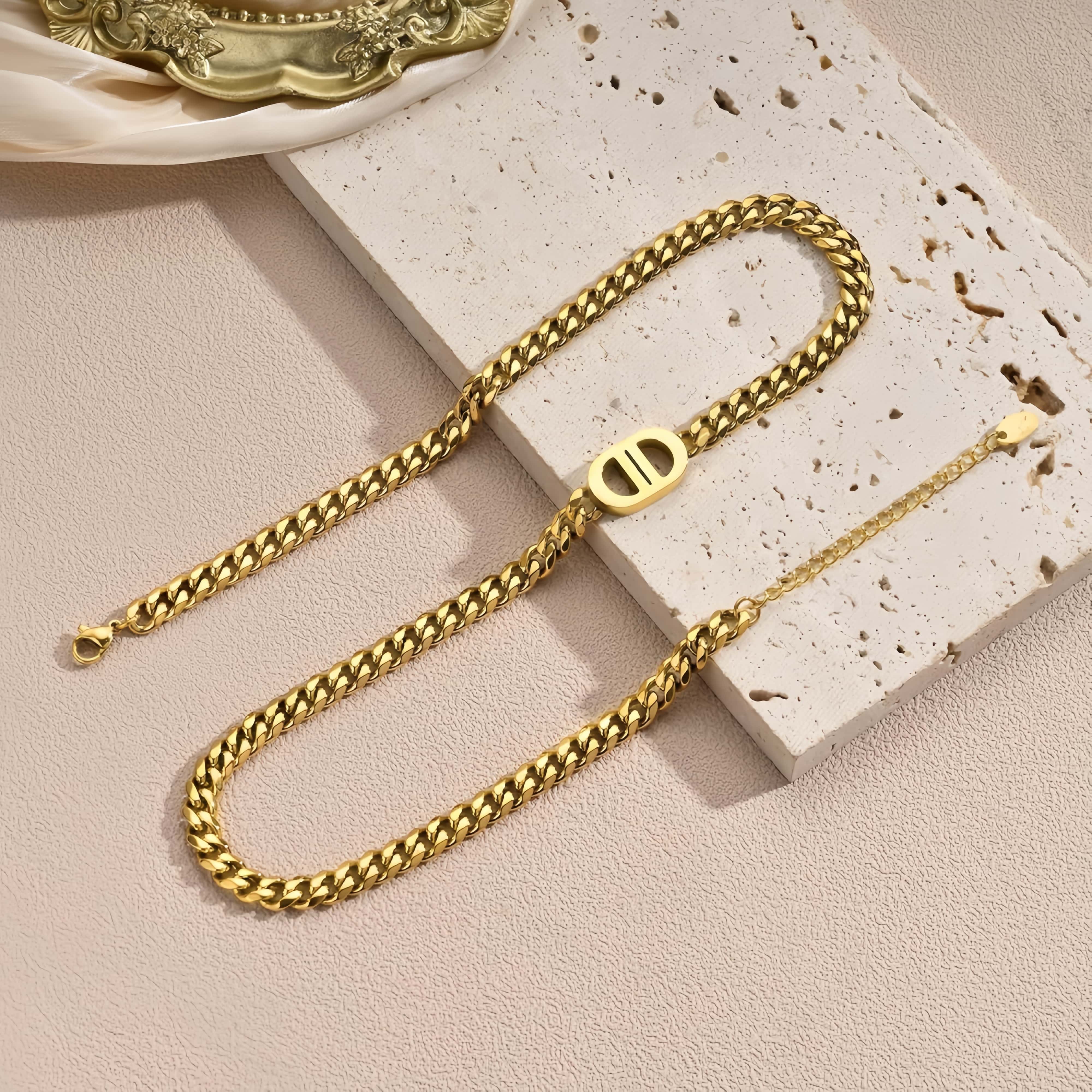 14K Double D Link Necklace – Iconic & Bold